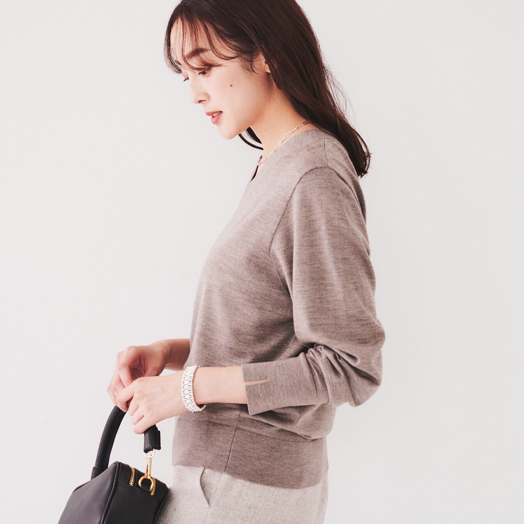 UNTITLED「【アンサンブル可能/洗える】シルクウールカシミヤ Vネックニット」|ニット・セーター|