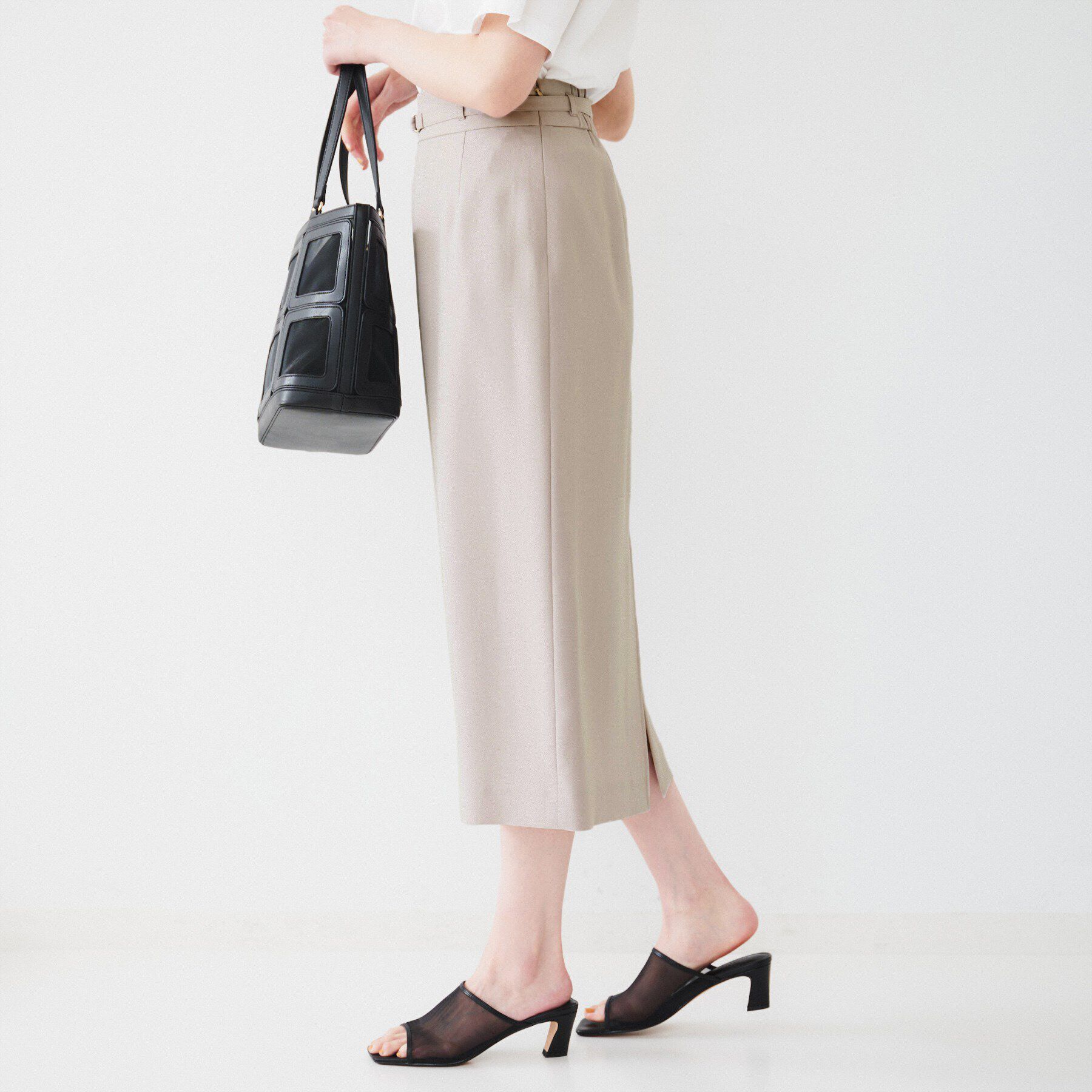 UNTITLED「【接触冷感/UV/セットアップ可能】ライトウェイト ナロースカート」|スカート|