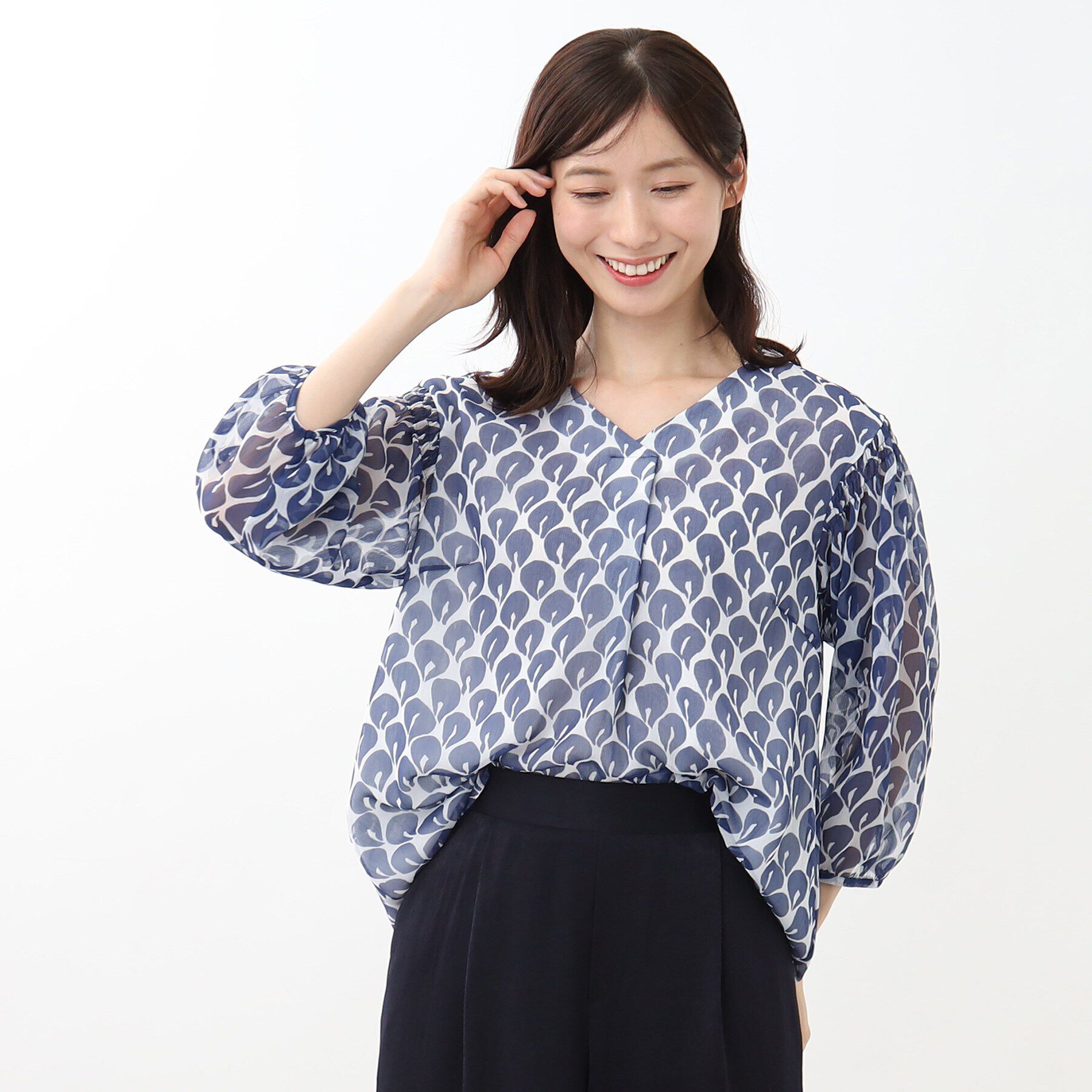 Reflect「【マシンウォッシュ】華やかプリントブラウス」|シャツ・ブラウス|