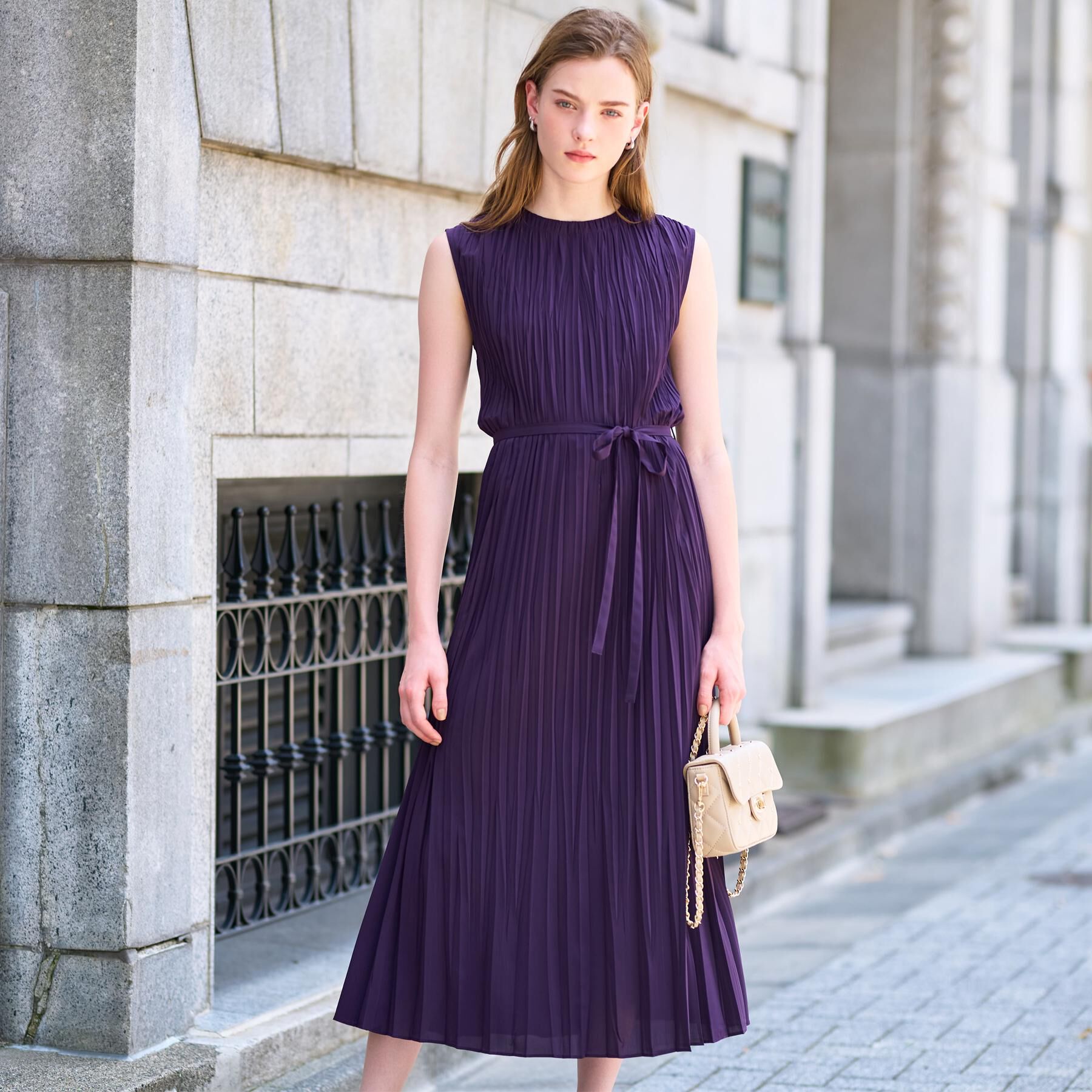 DRESSTERIOR「【洗える/オンオフ】プリーツノースリーブワンピース」|ワンピース|パープル(084)