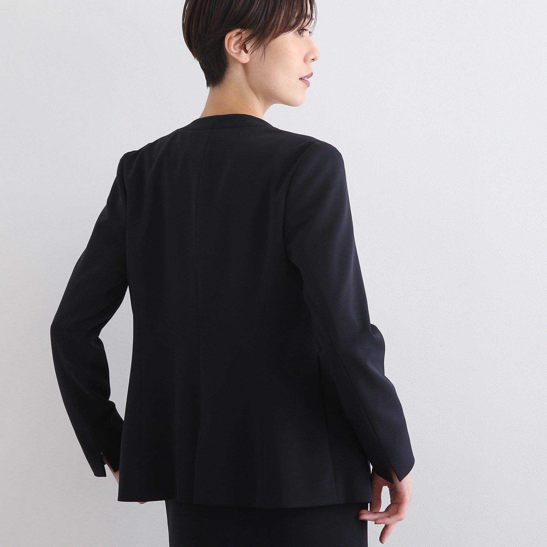 INDIVI「【洗える/UVケア/エコ/日本製】ストレッチノーカラージャケット」|スーツ|