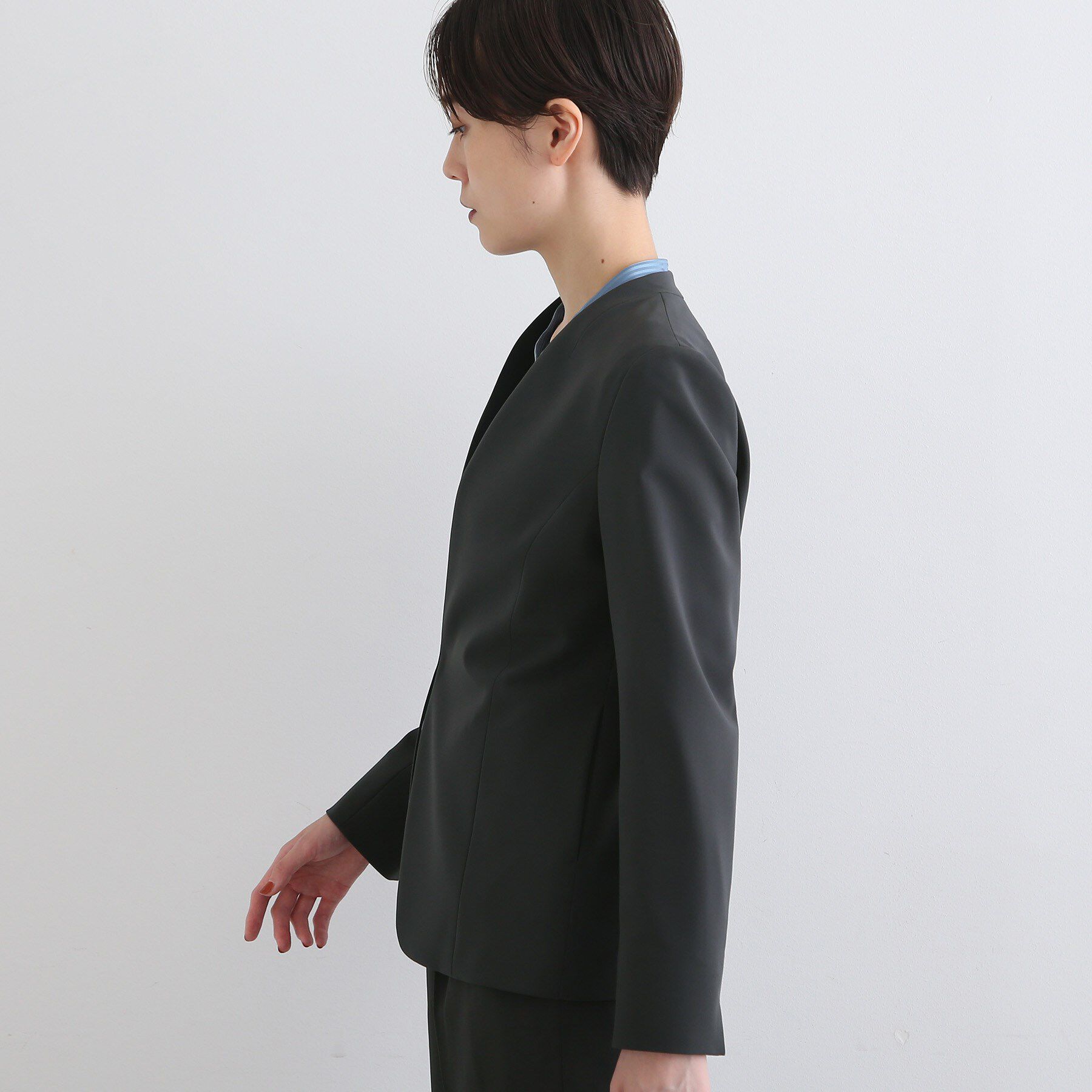 INDIVI「【洗える/UVケア/エコ/日本製】ストレッチノーカラージャケット」|スーツ|