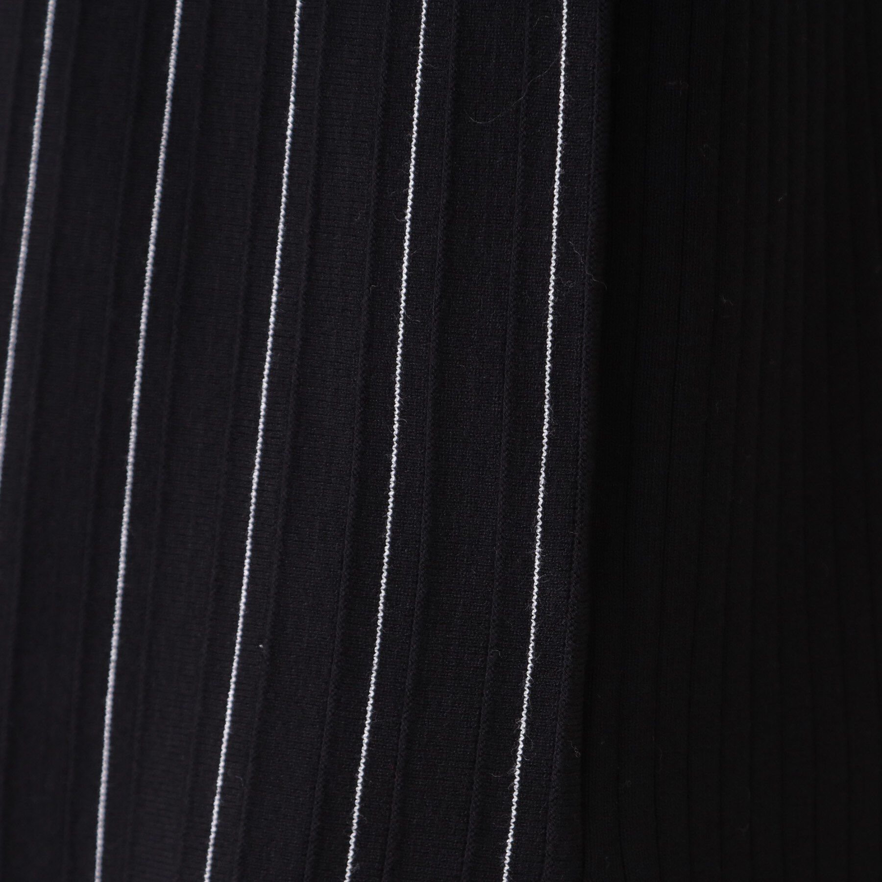 INDIVI「【洗える/SETUP可能】Vネックストライプ柄ニットプルオーバー」|ニット・セーター|