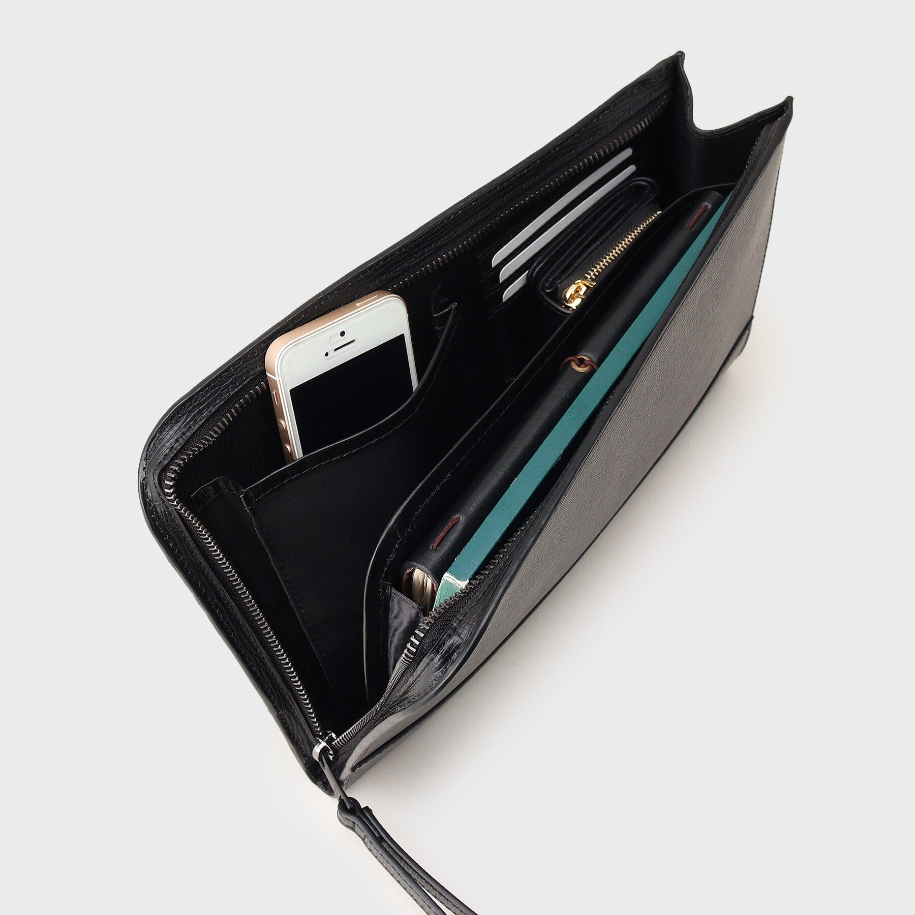 TAKEO KIKUCHI「【冠婚葬祭】ブラックレザー クラッチバッグ」|クラッチバッグ|