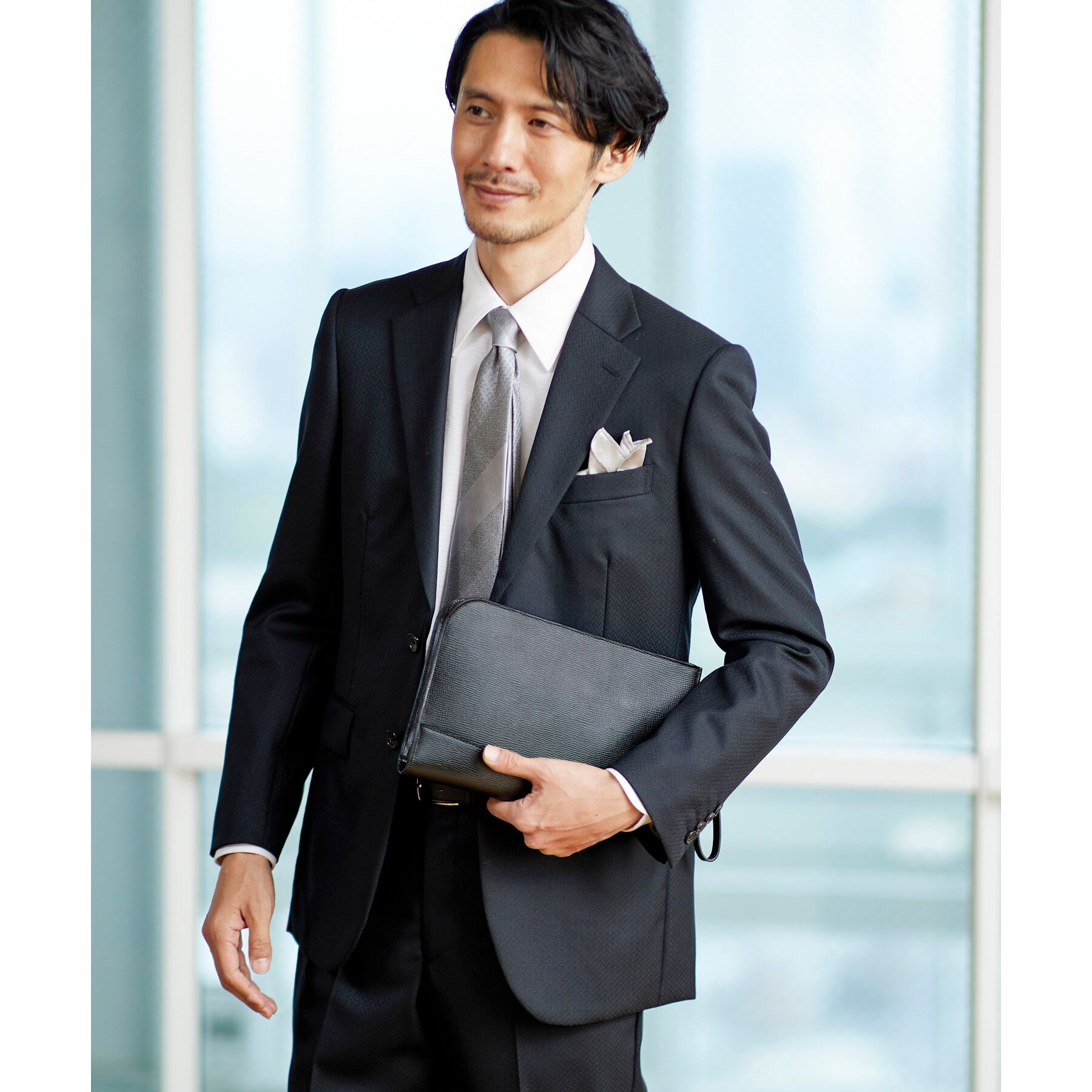 TAKEO KIKUCHI「【冠婚葬祭】ブラックレザー クラッチバッグ」|クラッチバッグ|