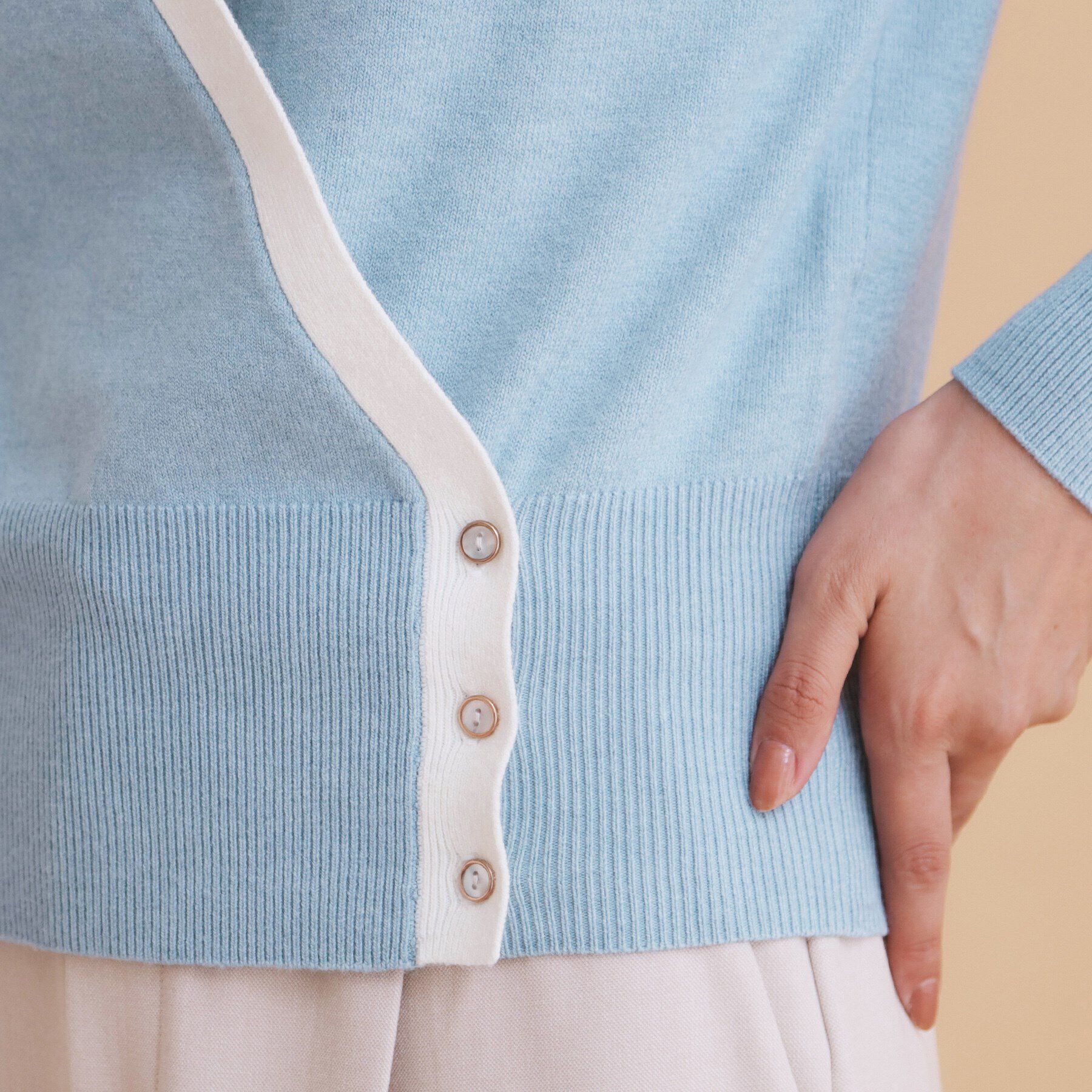 index「アシメリボンカシュクールニット【洗濯機洗い可】」|ニット・セーター|