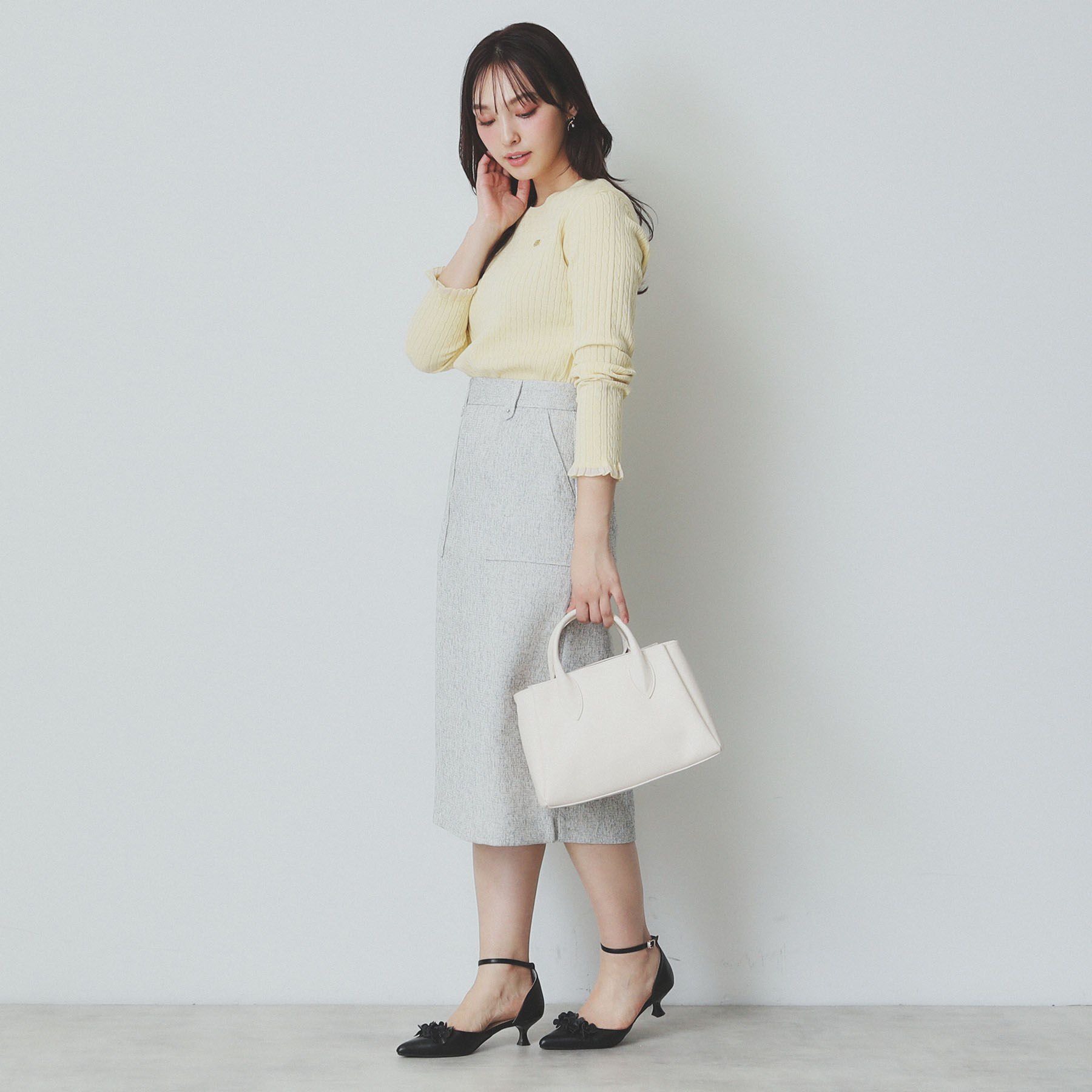 index「ゴールドモチーフ付きケーブルニット【洗濯機洗い可】」|ニット・セーター|