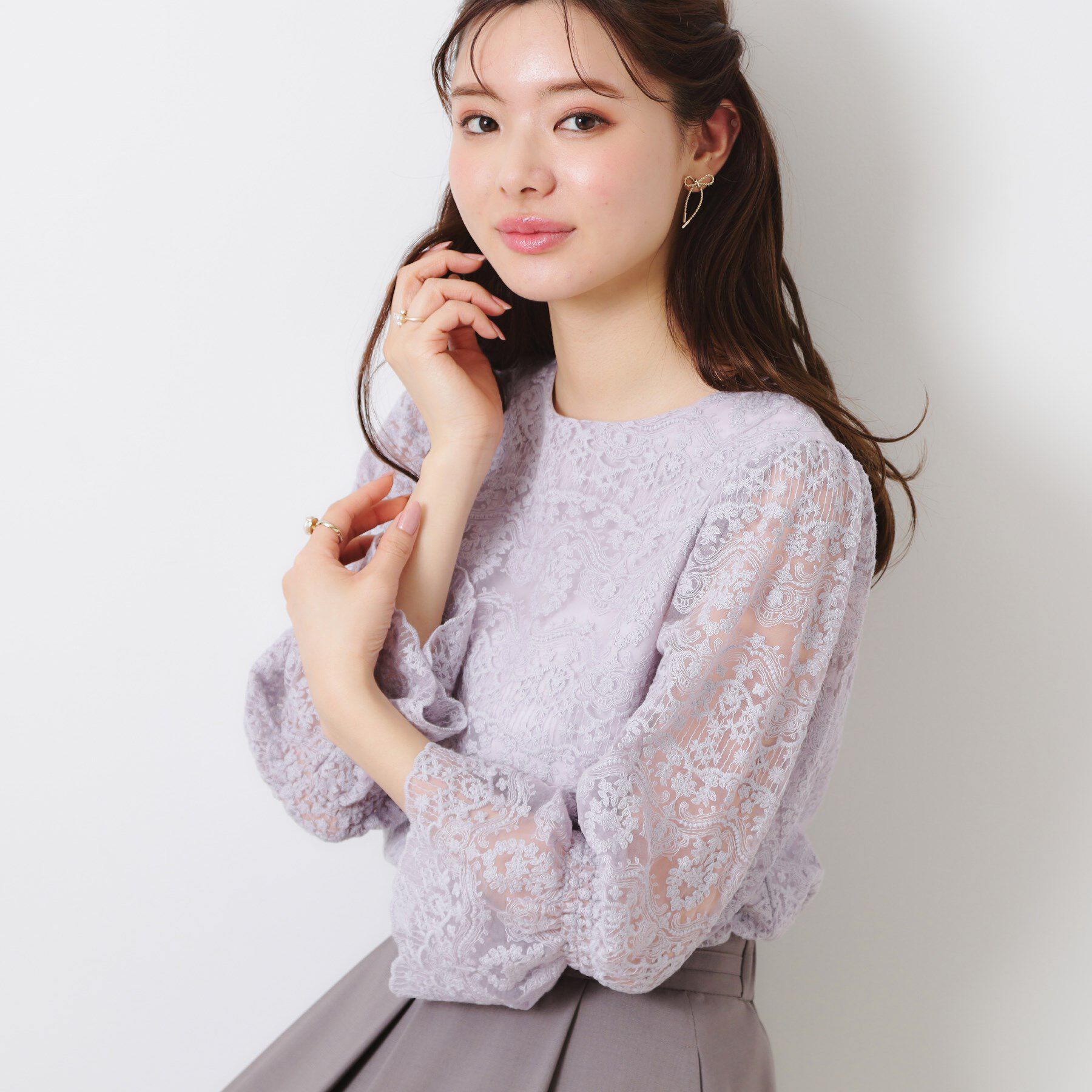 Couture broach「【一枚で着映える・華やか・通勤】エンブロチュール キャンディーズブラウス」|シャツ・ブラウス|