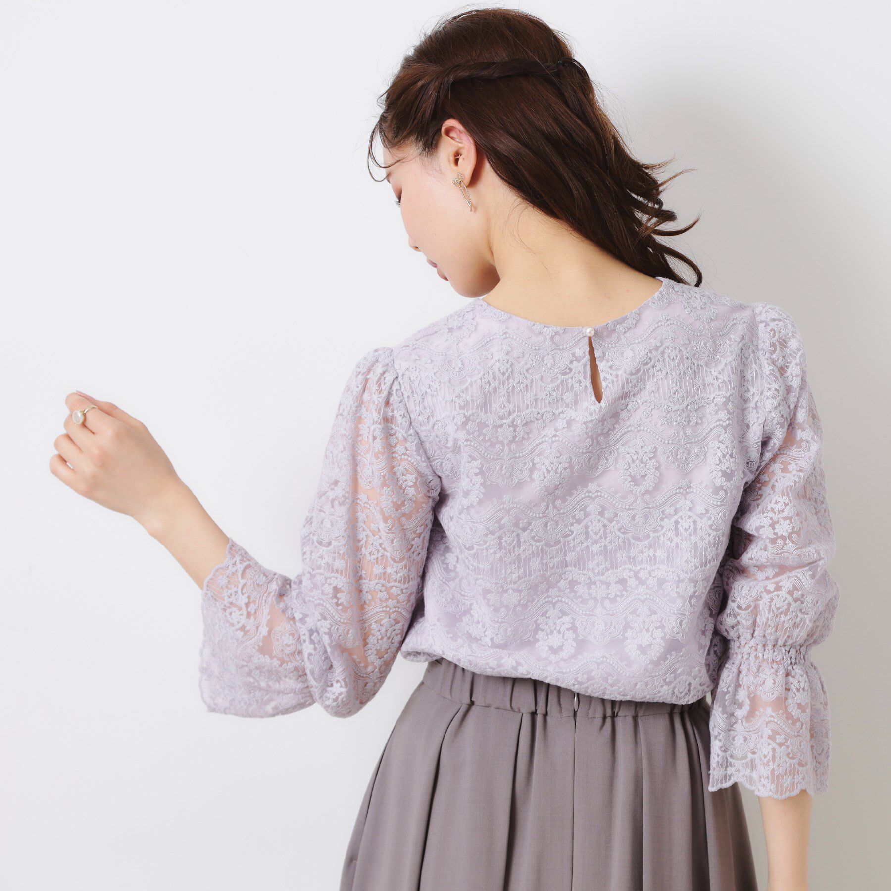 Couture broach「【一枚で着映える・華やか・通勤】エンブロチュール キャンディーズブラウス」|シャツ・ブラウス|