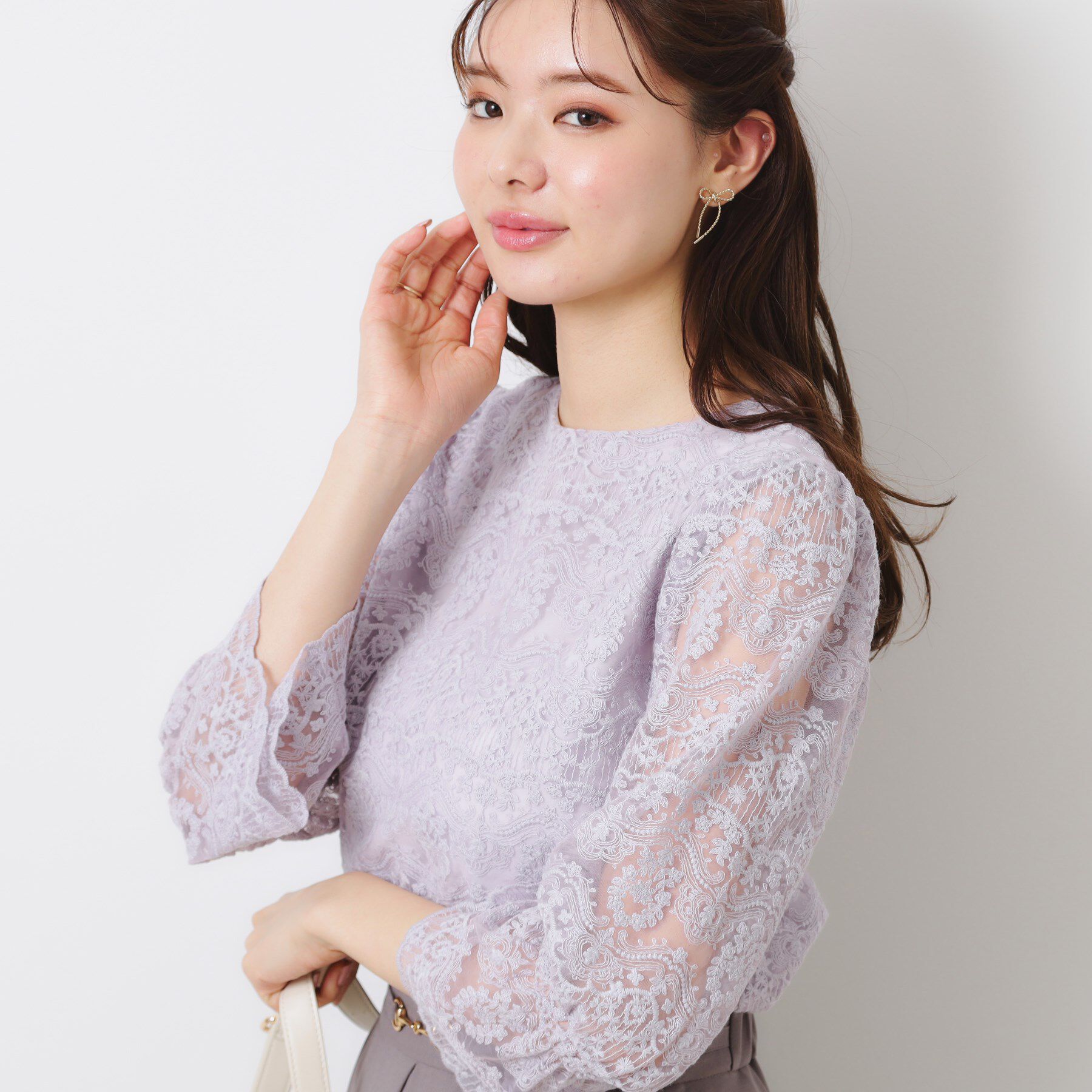 Couture broach「【一枚で着映える・華やか・通勤】エンブロチュール キャンディーズブラウス」|シャツ・ブラウス|