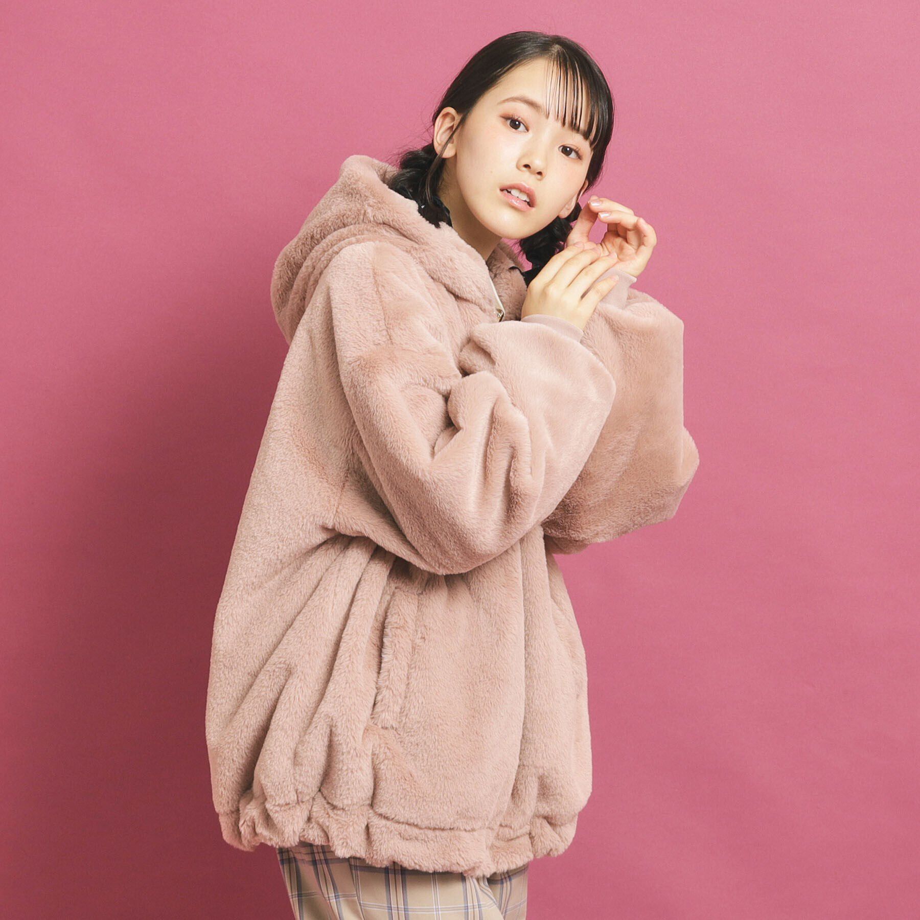 PINK-latte「【フーディ付き】モコモコ リバーシブルエコファー」|ブルゾン・スタジャン|アイボリー(004)