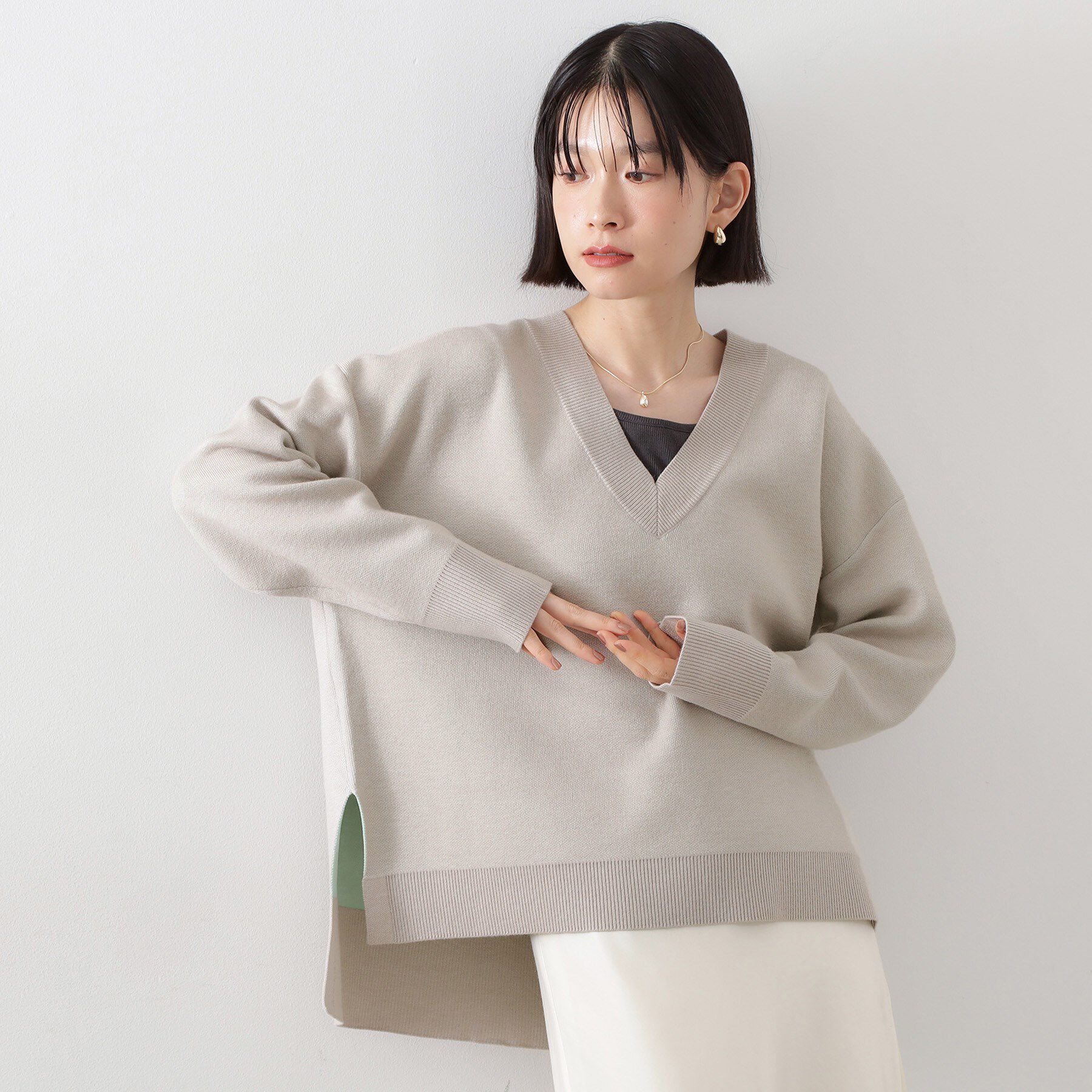 THE SHOP TK「【体型カバー】ゆったり サイドスリットニット」|ニット・セーター|