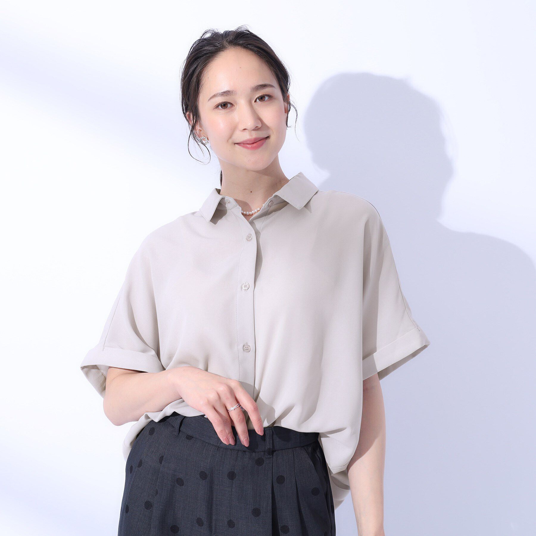 SHOO･LA･RUE「【洗える/プチプラ/無理せずキレイ】オンにもオフにも ドルマンスリーブ前開きシャツ」|シャツ・ブラウス|