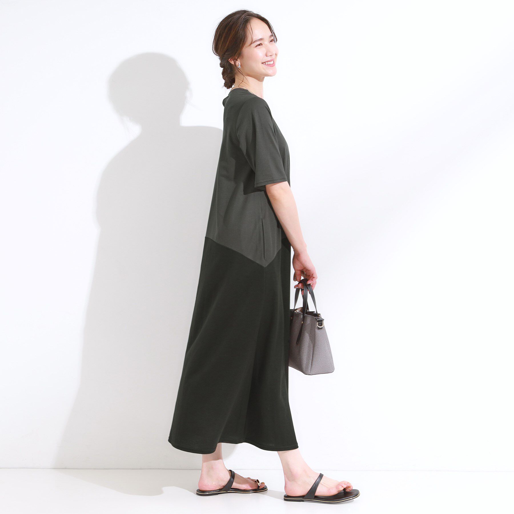 SHOO･LA･RUE「【S-LL/ひんやり/体型カバー】さらりと着られる バイカラーAラインワンピース」|ワンピース|