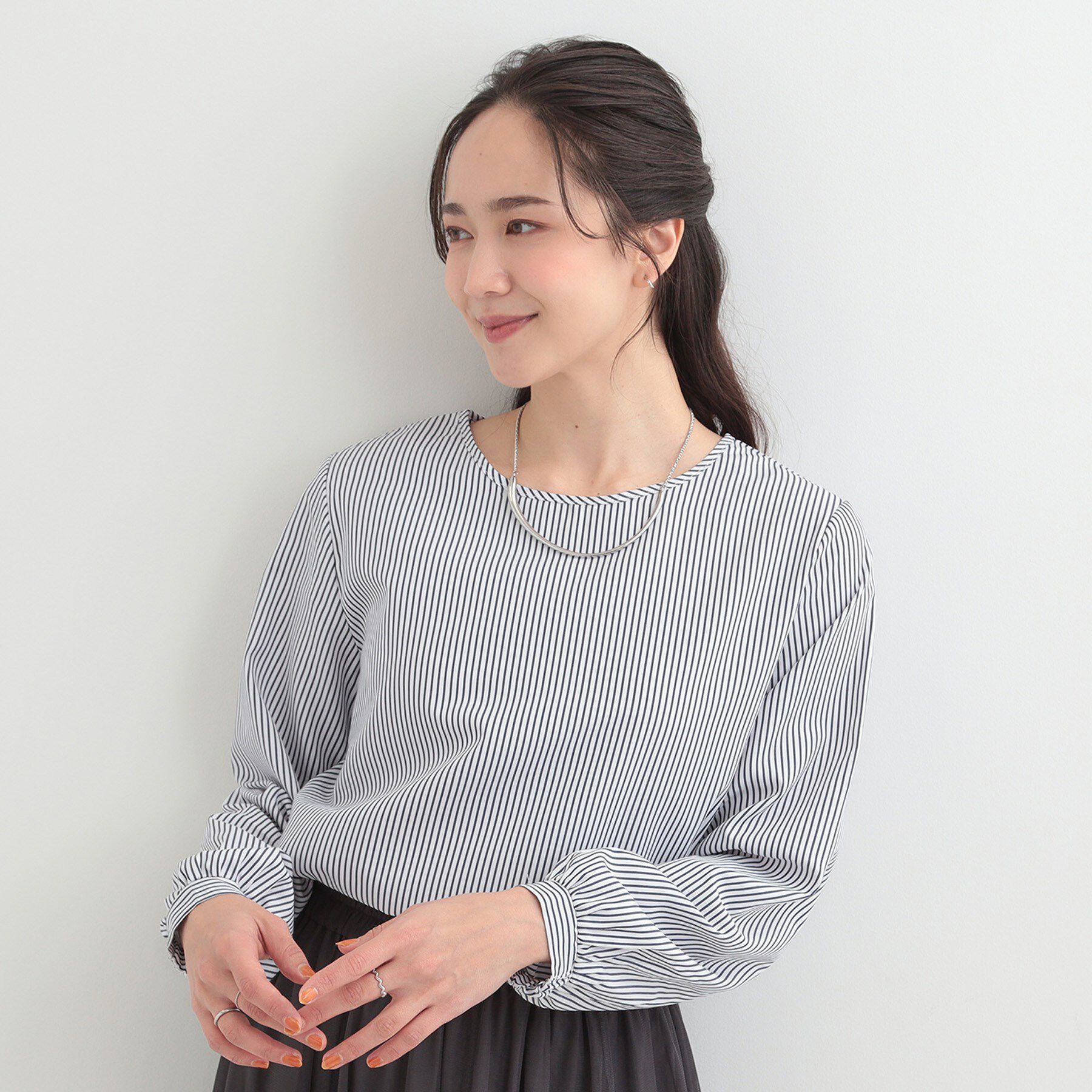 SHOO･LA･RUE「【2点セット/S-LL/洗濯機可】軽くてきれい見え ニットベスト＋ブラウス」|ニット・セーター|