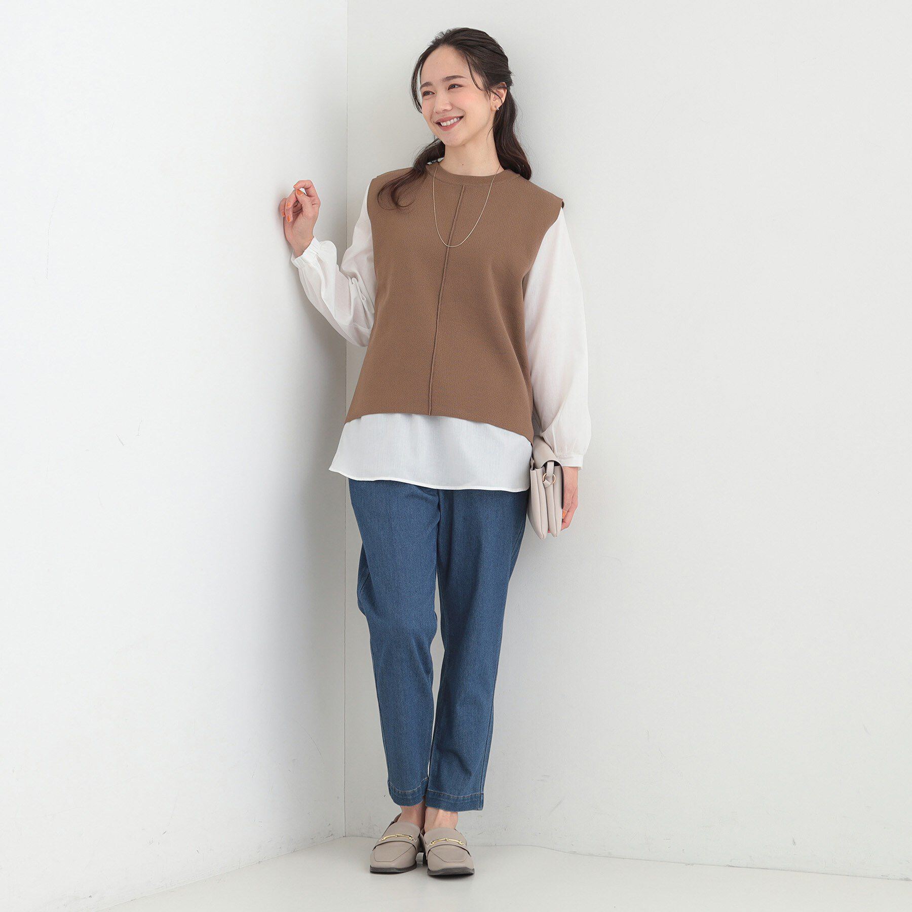 SHOO･LA･RUE「【2点セット/S-LL/洗濯機可】軽くてきれい見え ニットベスト＋ブラウス」|ニット・セーター|