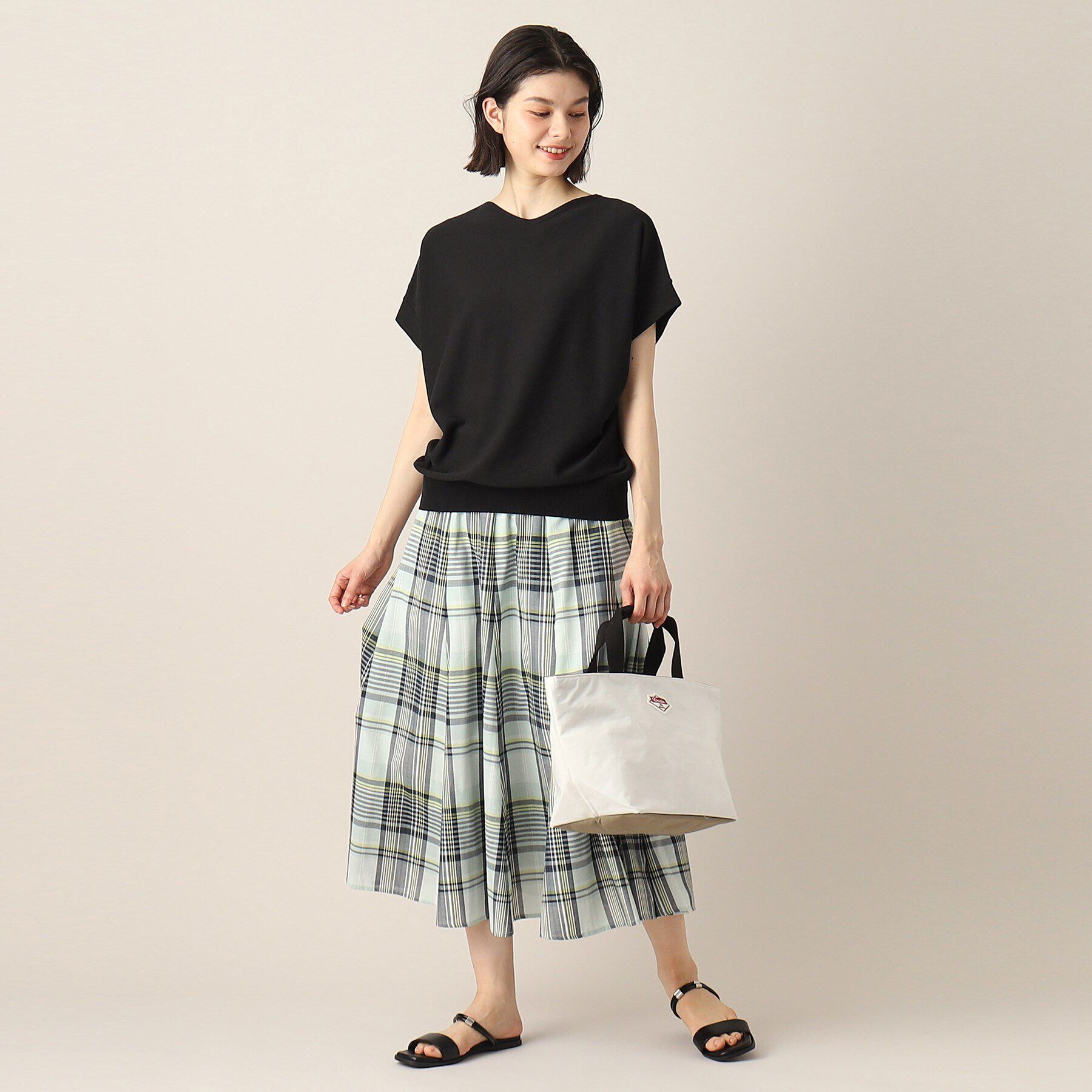 Dessin「【洗える】浅Vネックフレンチスリーブニット」|ニット・セーター|