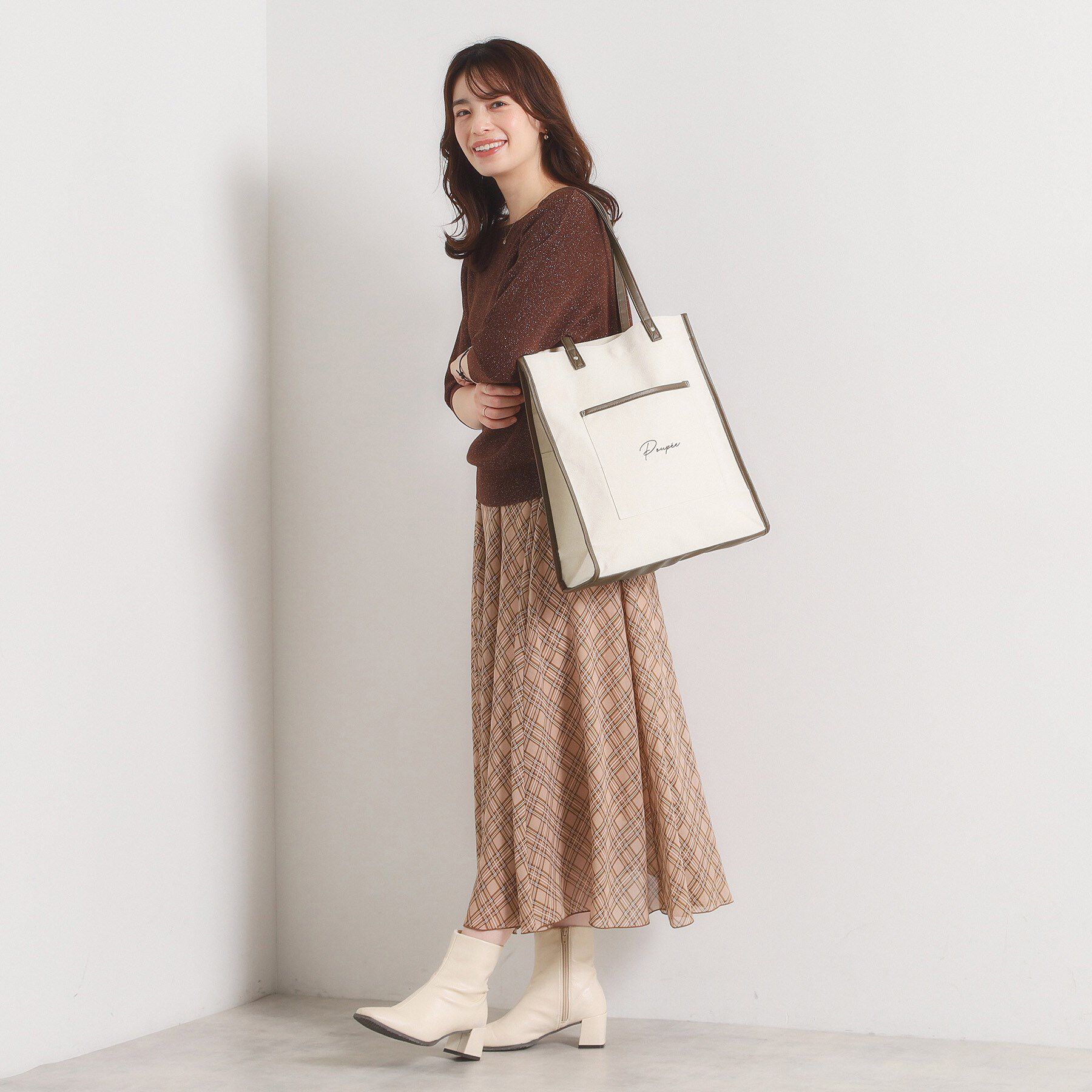 ITS&rsquo;DEMO「【推し活／A4対応】合皮パイピングキャンバストート」|トートバッグ|