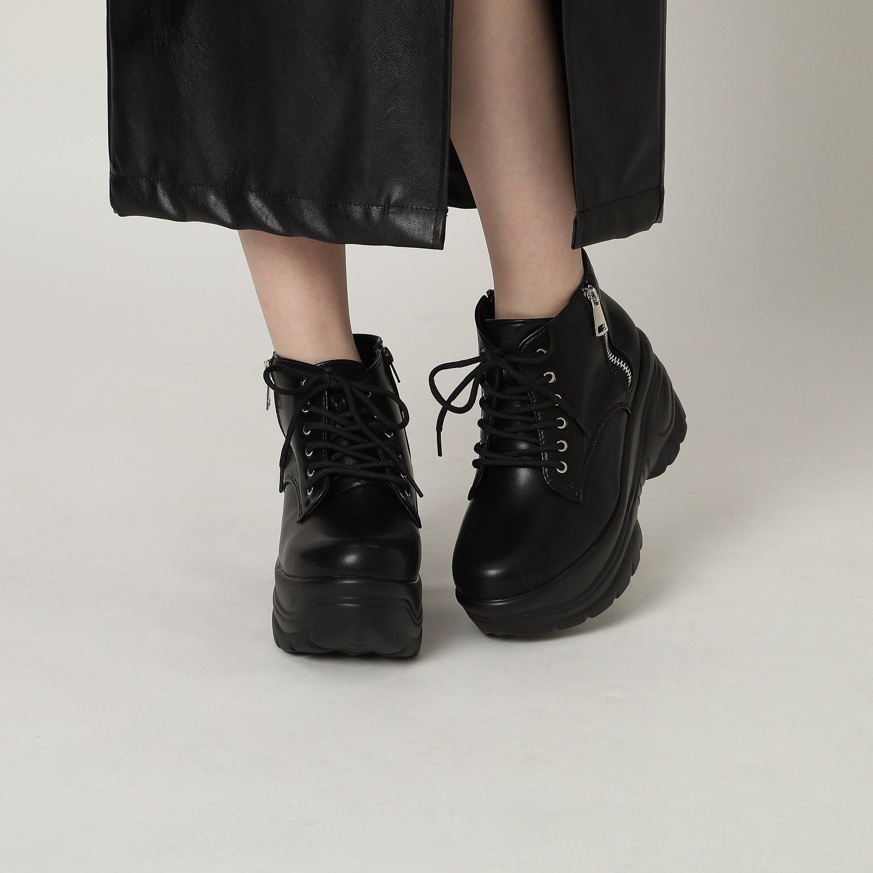 csT&P「厚底サイドジップスニーカー」|スニーカー|