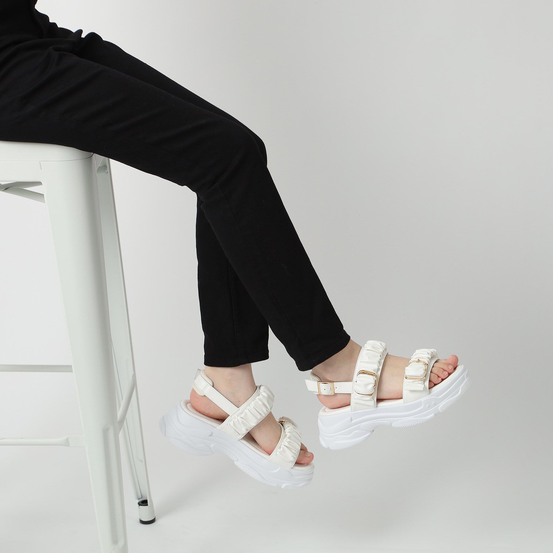 csT&P「厚底クシュクシュベルトスポサン」|サンダル|