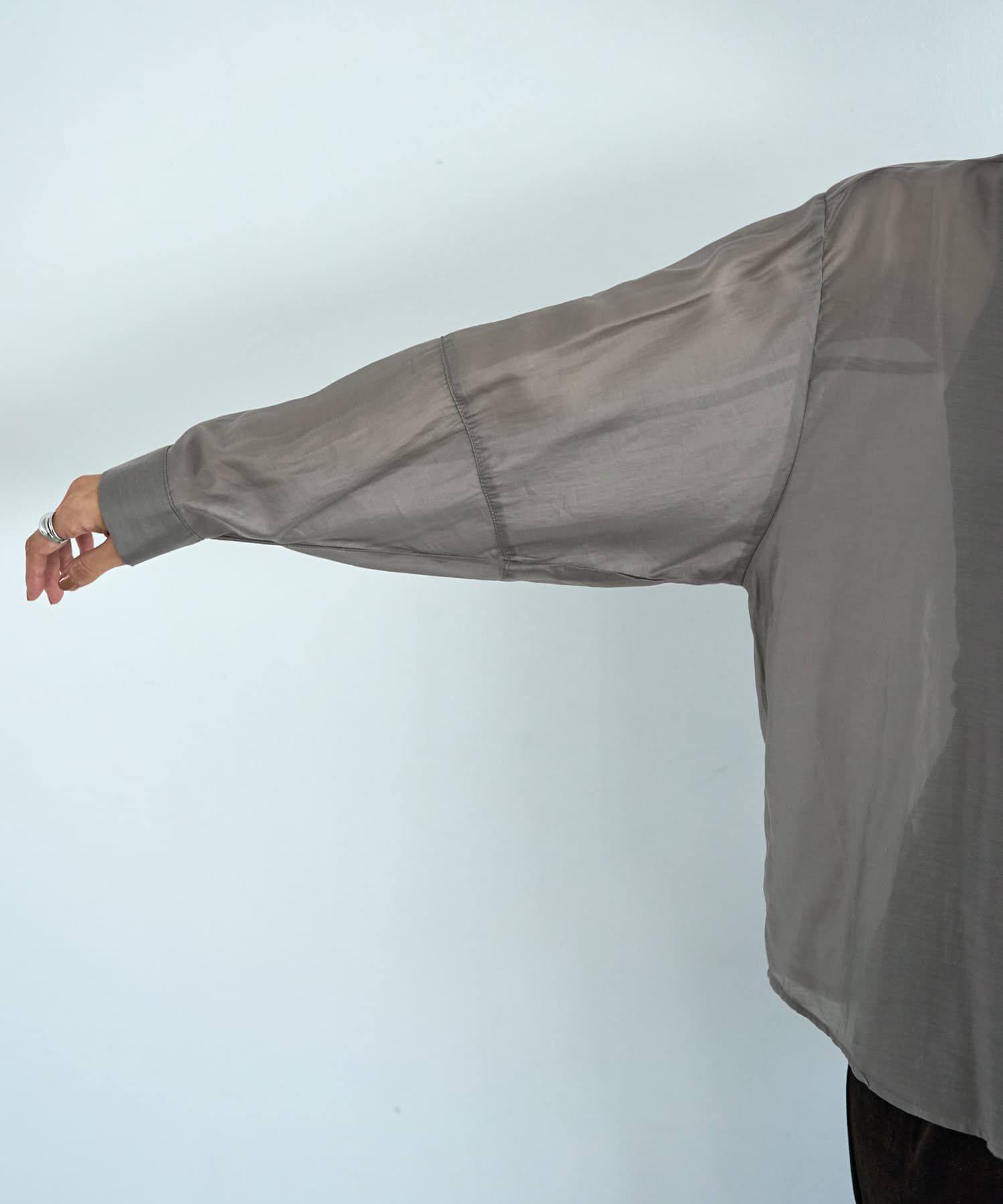 STYLE DELI「袖ハギ微光沢シアーシャツ」|シャツ・ブラウス|