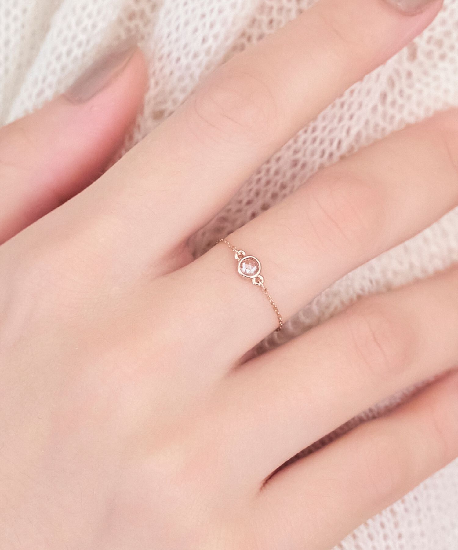 Phoebe「≪サイズ調整可能≫【金属アレルギー対応】プチベゼルストーンチェーンリング　シャンパンゴールド」|リング|