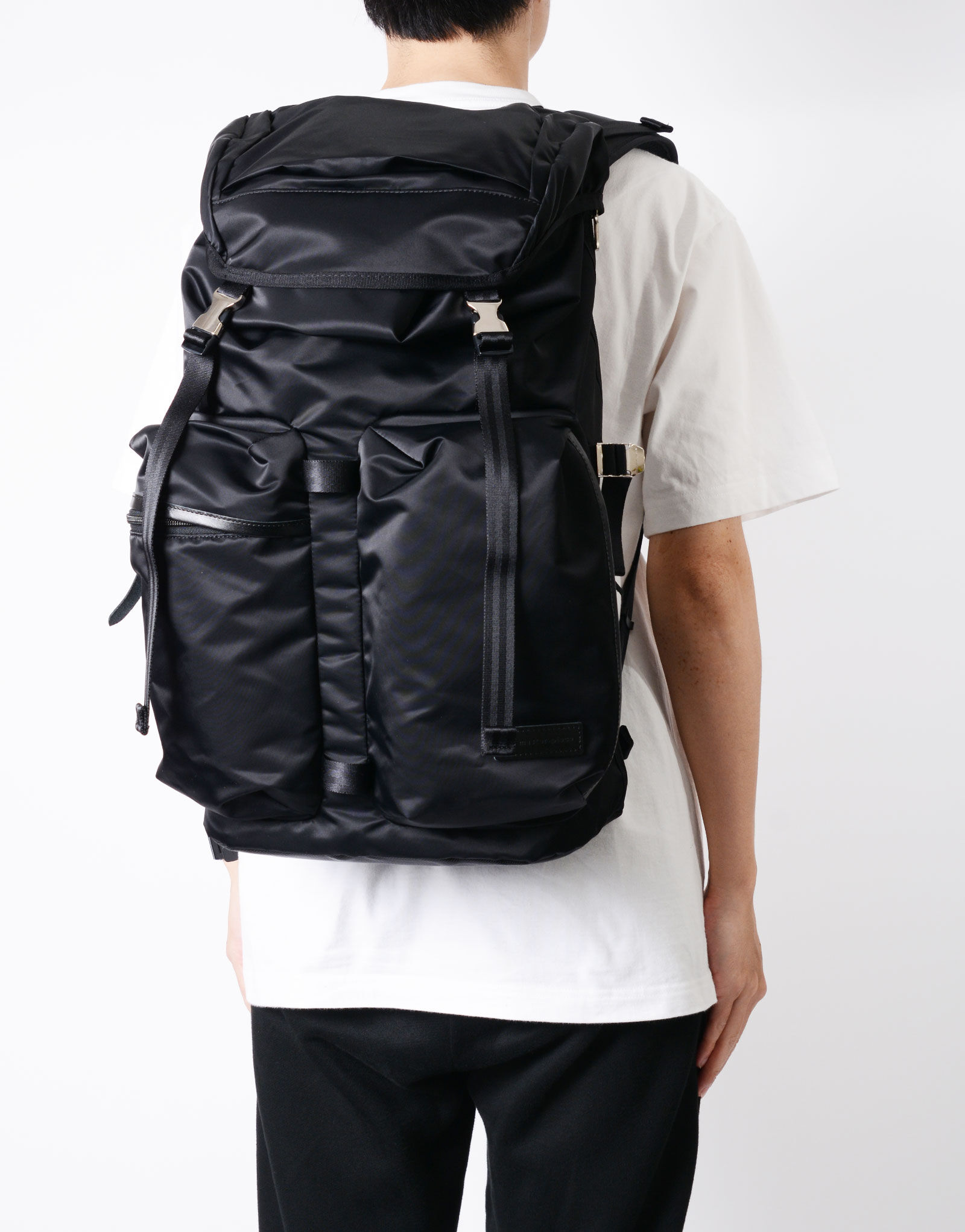  「Lightning Wポケットフラップパック」|リュック|