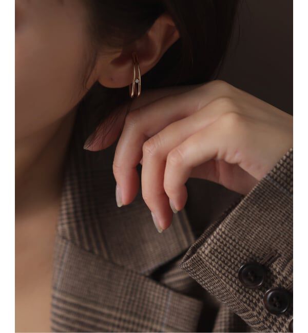 Lilas by Spick&Span「ダイヤサンド2ラインイヤーカフ K10（片耳）」|イヤーカフ|