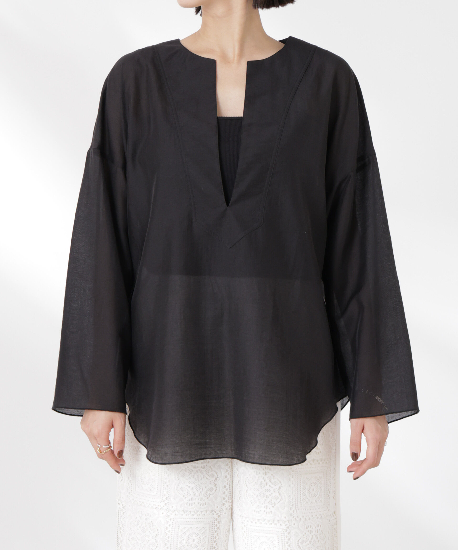 nano･universe「DeepVネックプルオーバーブラウス」|シャツ・ブラウス|