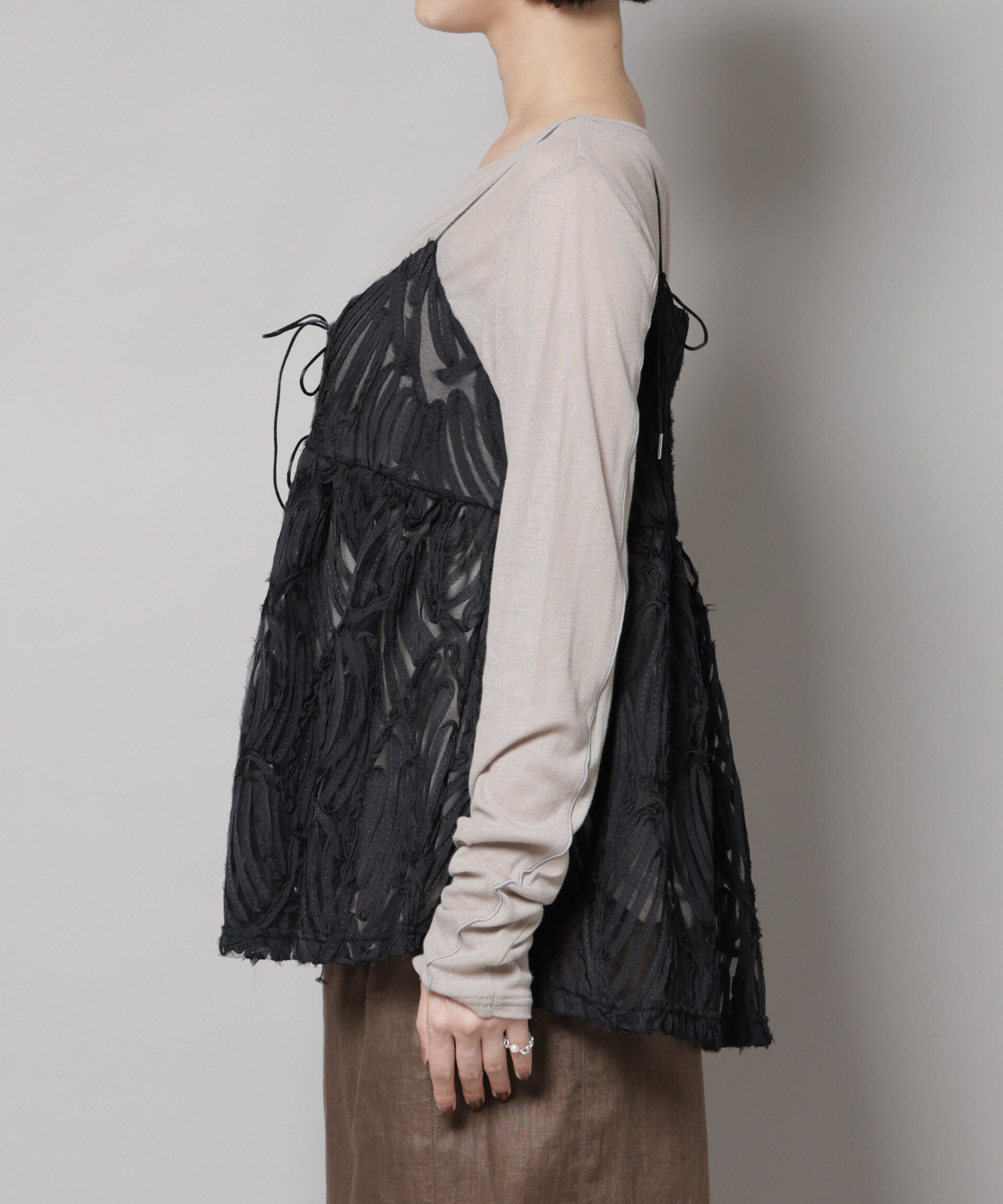 nano･universe「テープ刺繍チュール前後2wayキャミソールビスチェ(セットアップ可)」|シャツ・ブラウス|