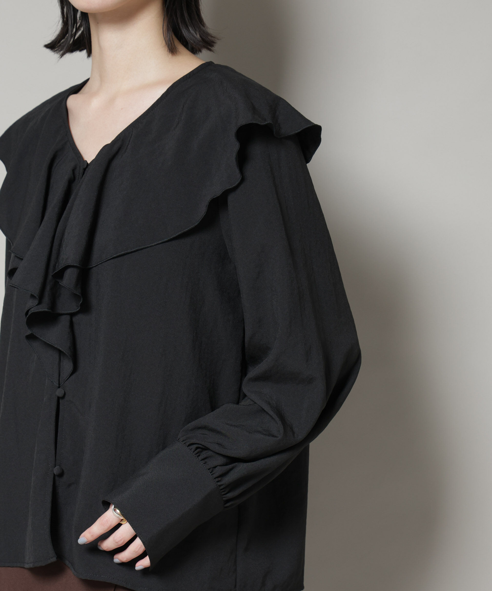 nano･universe「ビンテージポプリンラッフルカラーブラウス」|シャツ・ブラウス|