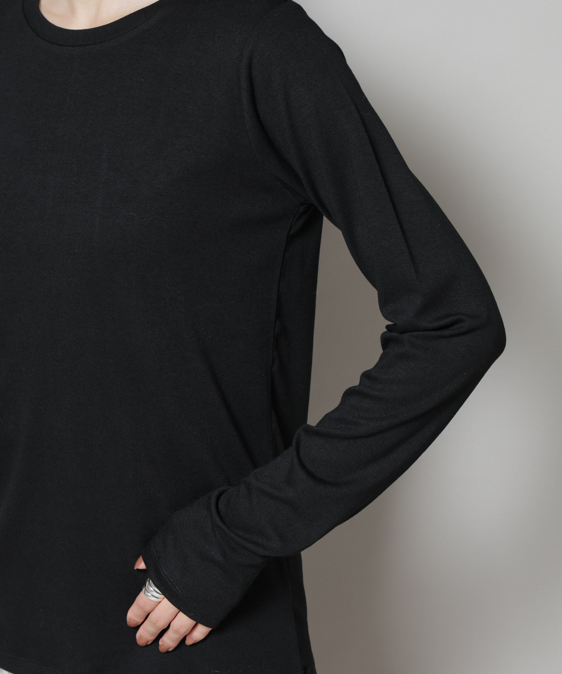 nano･universe「吸湿発熱クルーネックロングスリーブTシャツ」|Tシャツ・カットソー|