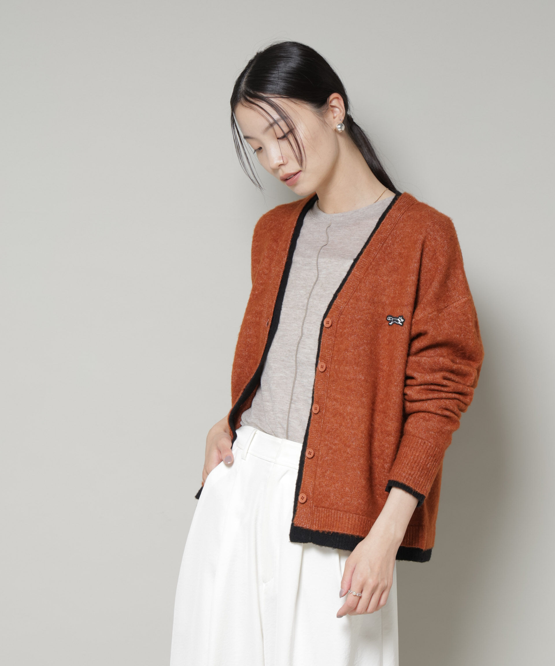 nano･universe「PENNEYS別注TheFOXバイカラーVネックカーディガン」|ニット・セーター|