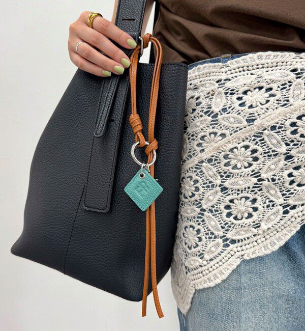 fredy emue「FRロゴ＆タッセルレザーチャーム」|チャーム・キーホルダー|