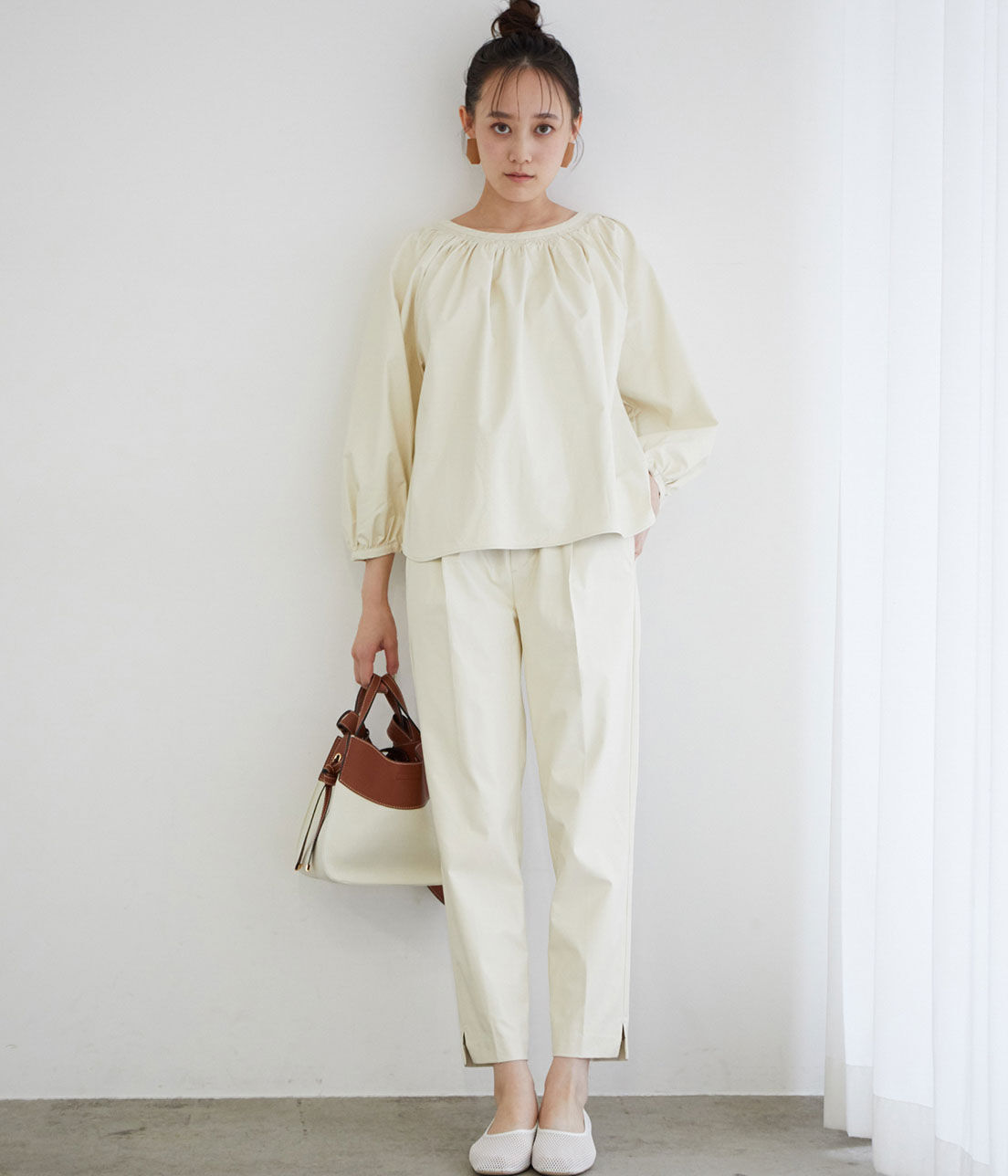 VIS「【ヴィーガンエコレザー】ウエストイージーテーパードパンツ」|その他|