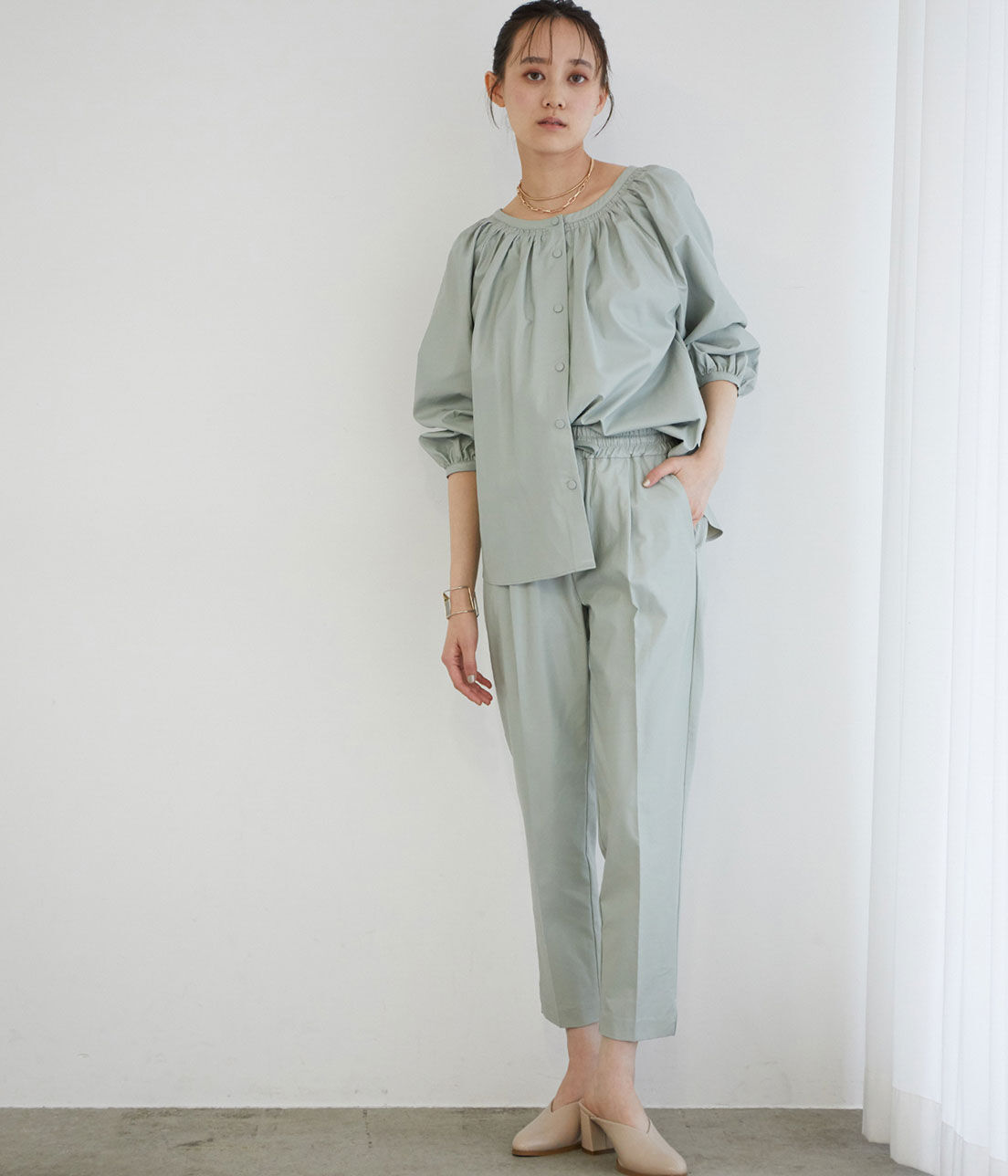 VIS「【ヴィーガンエコレザー】ウエストイージーテーパードパンツ」|その他|