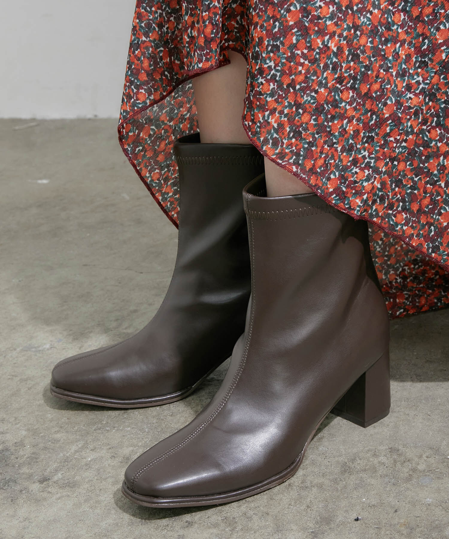 Juze「柔らかく足にフィット。スクエアトゥストレッチブーツ」|その他|