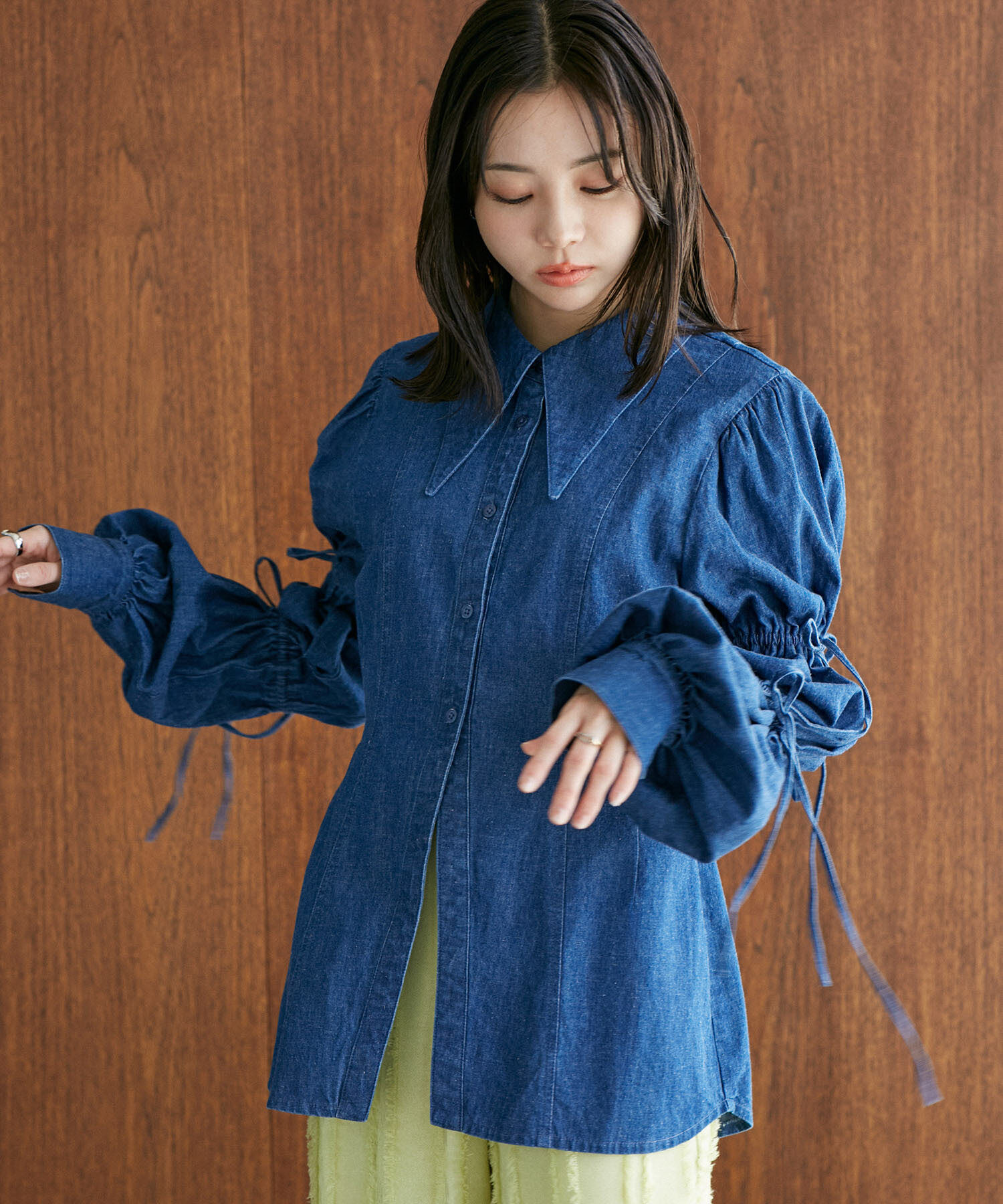 VIS「【洗える】デニムシャツブラウス」|シャツ・ブラウス|