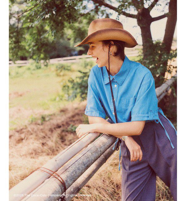 VIS「【Coca-Cola】VIS別注バックエンブロイダリークロップドシャツ」|シャツ・ブラウス|