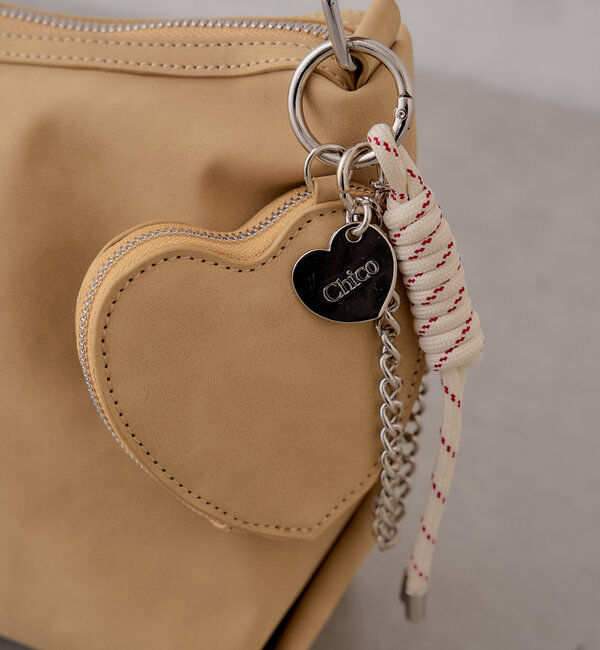  「【500mlペットボトル収納可】チャーム付きミディアムバッグ」|ショルダー・メッセンジャー|