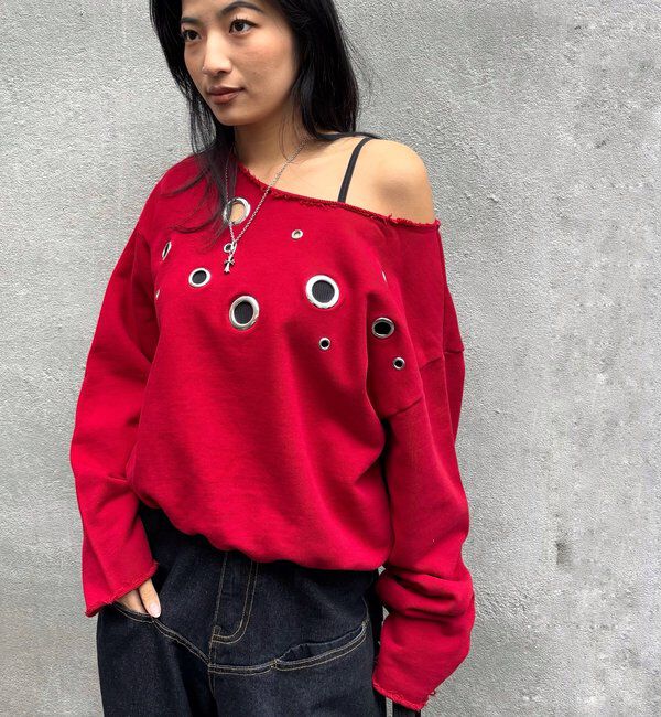  「FRONT EYELET OFF-SHOULDER SWEATSHIRT」|Tシャツ・カットソー|
