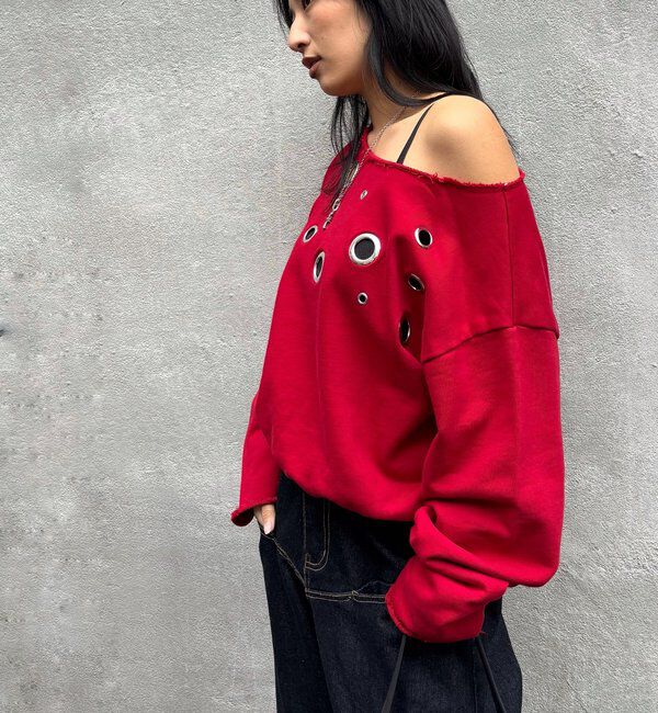  「FRONT EYELET OFF-SHOULDER SWEATSHIRT」|Tシャツ・カットソー|