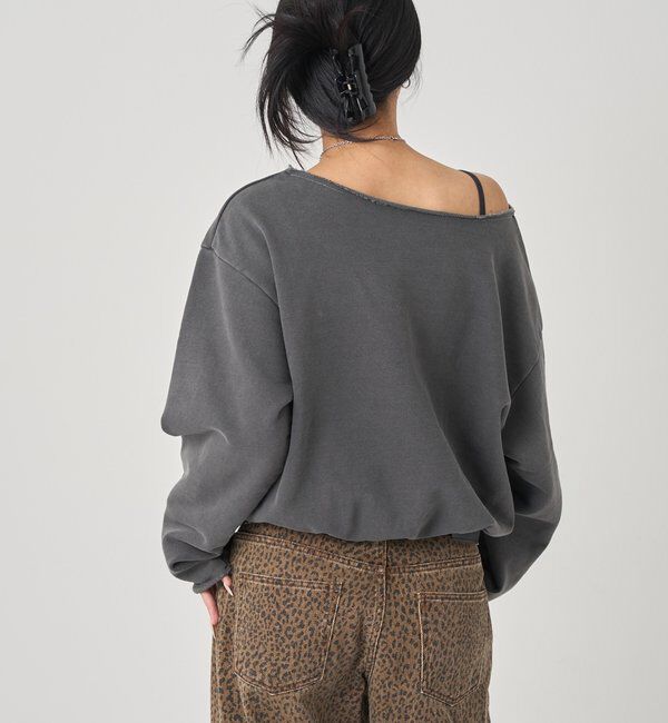  「FRONT EYELET OFF-SHOULDER SWEATSHIRT」|Tシャツ・カットソー|