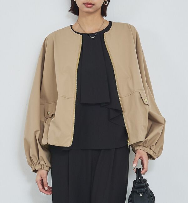 abahouse mavie「【撥水加工】ノーカラーショートブルゾン/春服/ライトアウター/長袖/きれいめ」|ブルゾン・スタジャン|ベージュ