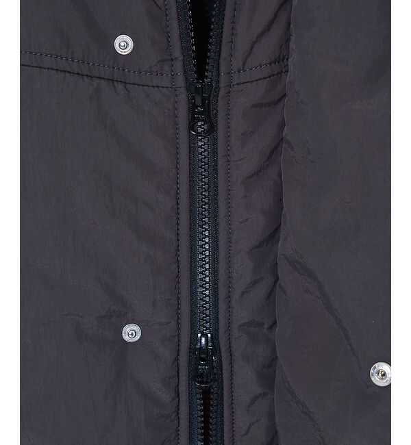 NOMINE「モンスターパーカー」|ダウン|