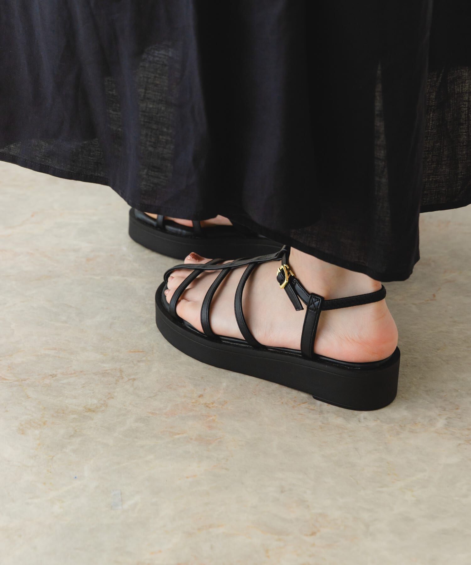 RODE SKO「スリムストラップサンダル」|サンダル|