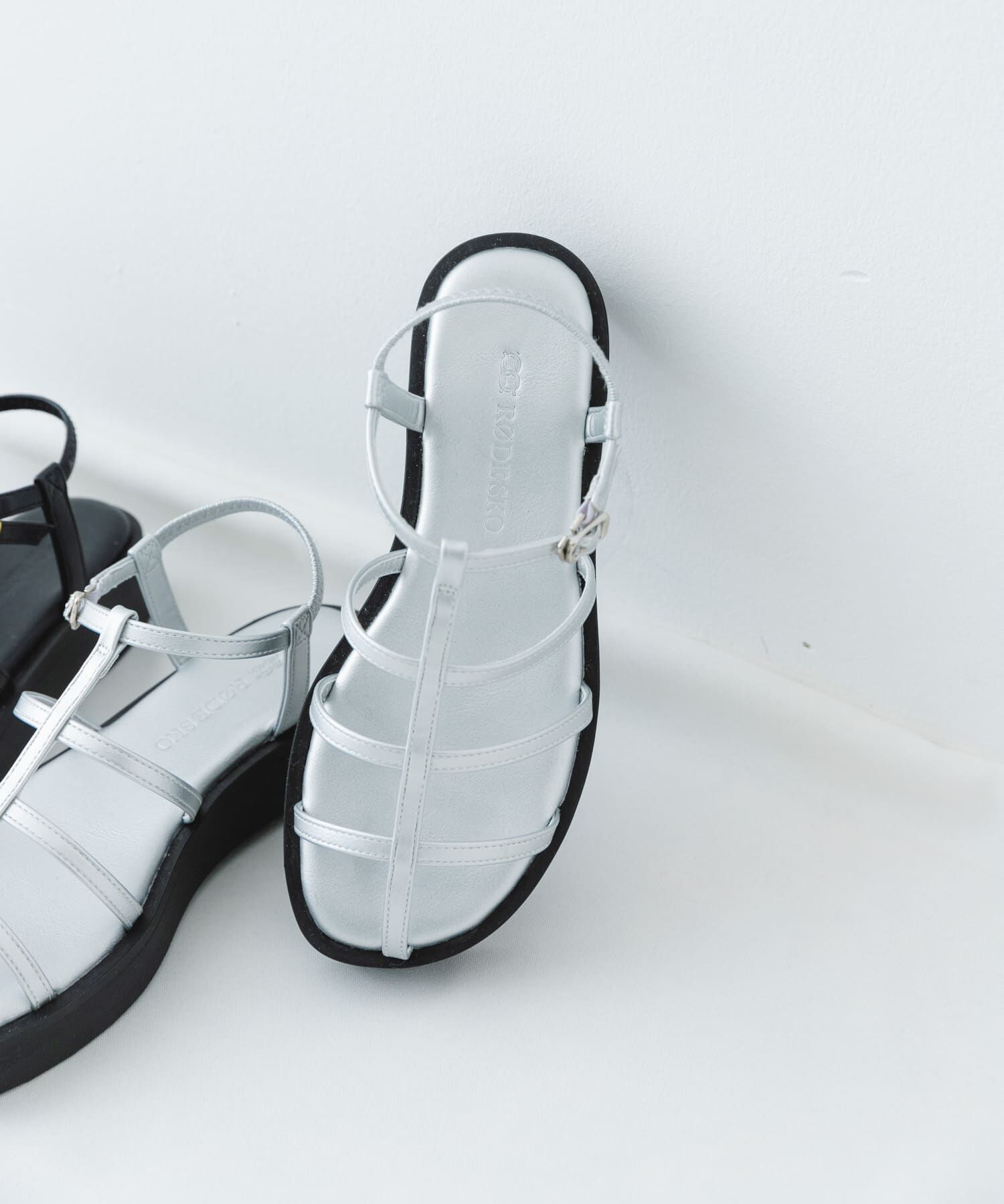 RODE SKO「スリムストラップサンダル」|サンダル|