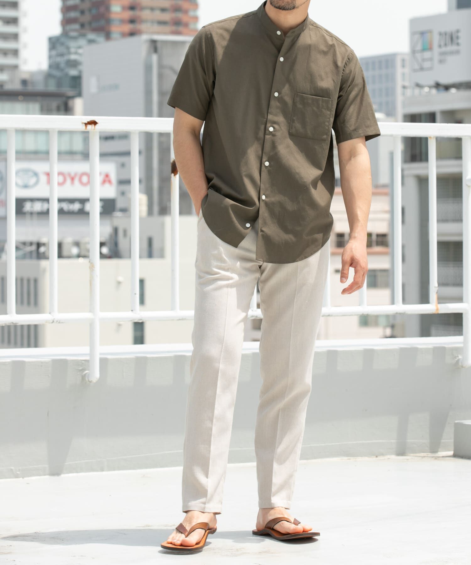 URBAN RESEARCH ROSSO「『防シワ』『XLサイズあり』ハイパフォーマンスリネンバンド半袖シャツ」|シャツ・ブラウス|