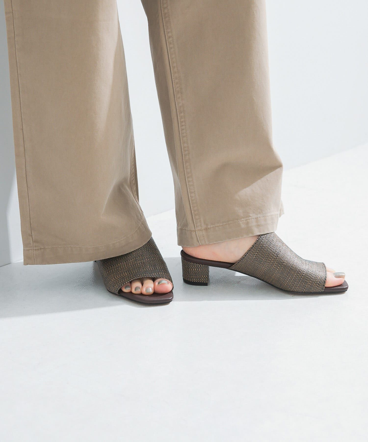 URBAN RESEARCH「『別注』 MILLIWM&times;URBAN RESEARCH　オープントゥミュール」|サンダル|