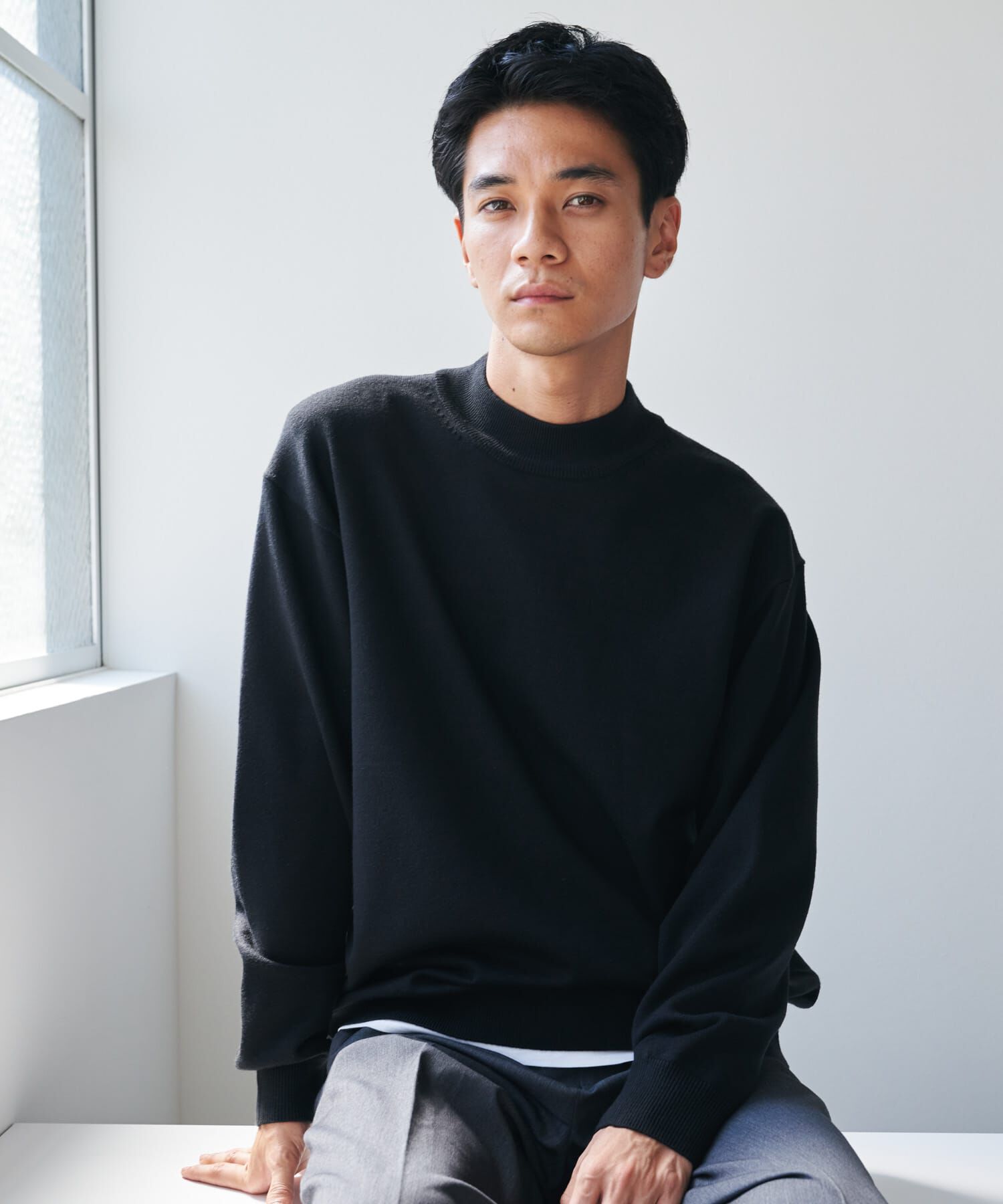 URBAN RESEARCH DOORS「『仁村紗和さん着用』『UR TECH 200日ニット』 モックネック」|ニット・セーター|ブラック